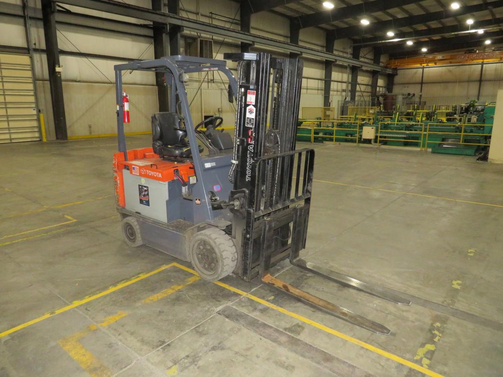 Toyota 7FBCU32 5,750 Lb Capacity Electric Forklift - Image 2 of 21