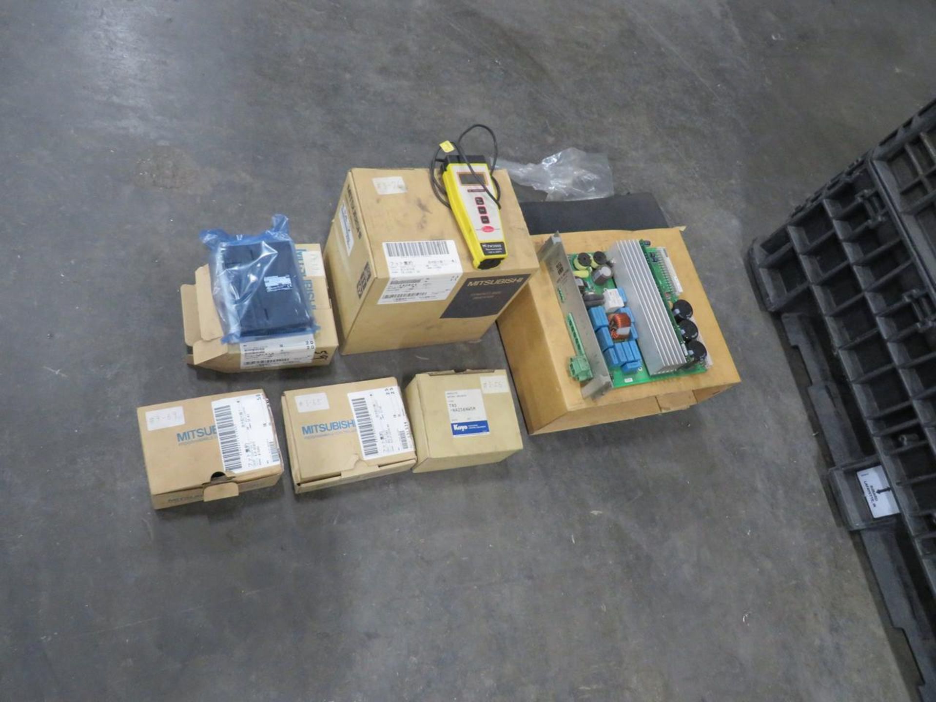 Lot of Assorted Electronic Drives - Image 2 of 10