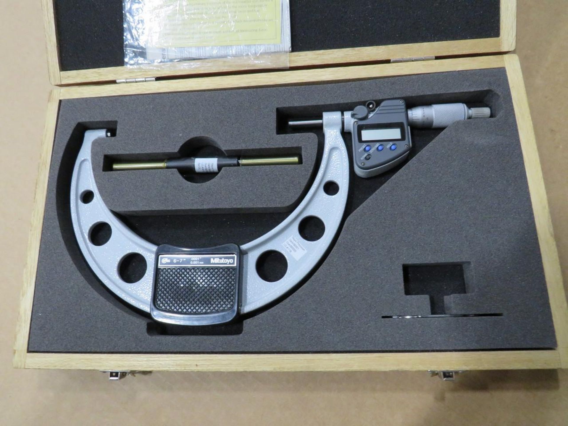 Mitutoyo 293-352 6-7" Digital Micrometer - Image 4 of 7