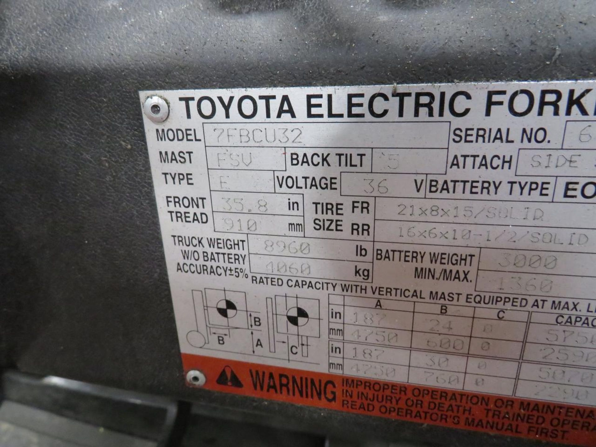 Toyota 7FBCU32 5,750 Lb Capacity Electric Forklift - Image 14 of 21