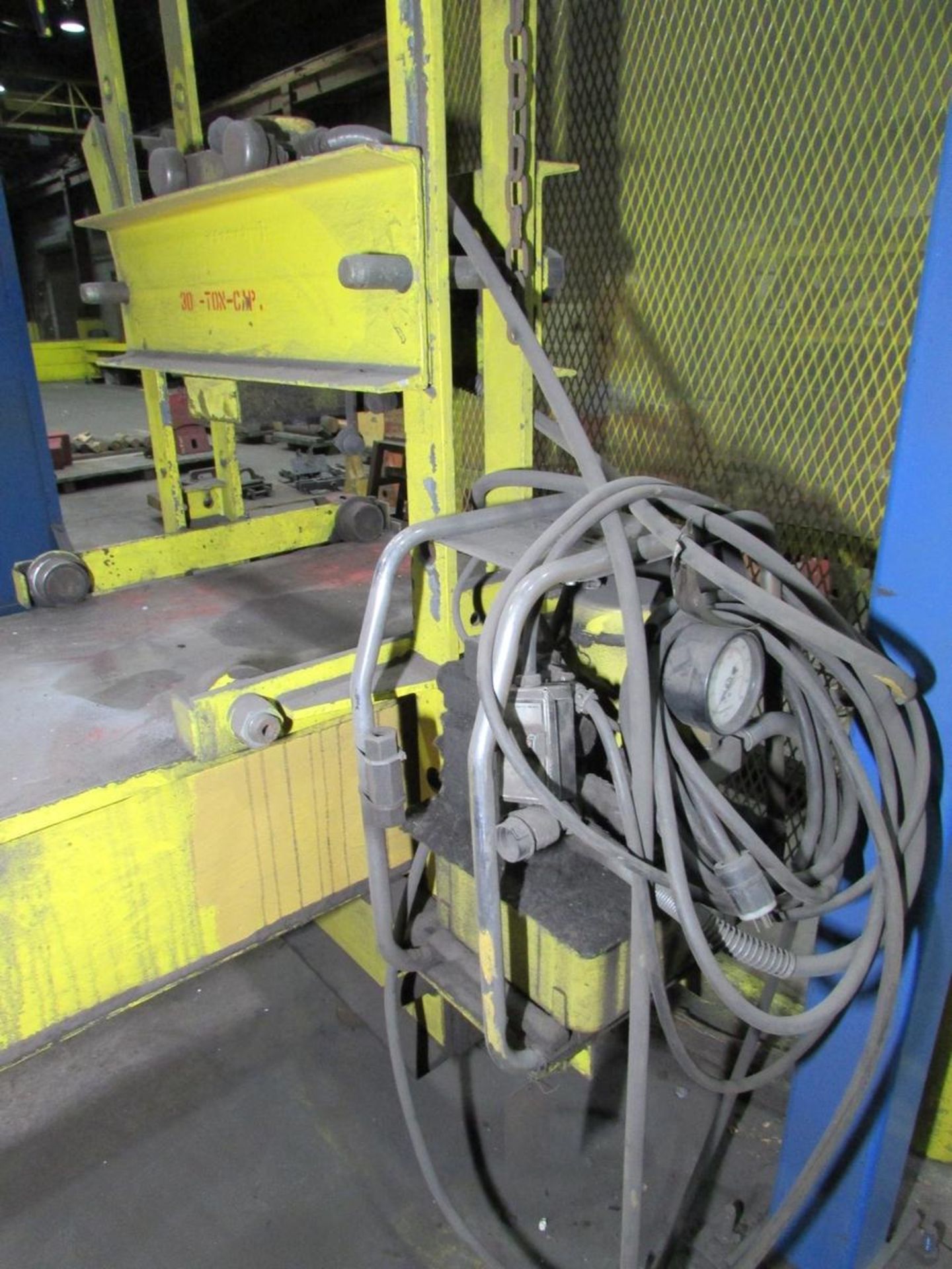 Enerpac 30 Ton Hydraulic Straightening Press - Image 7 of 8