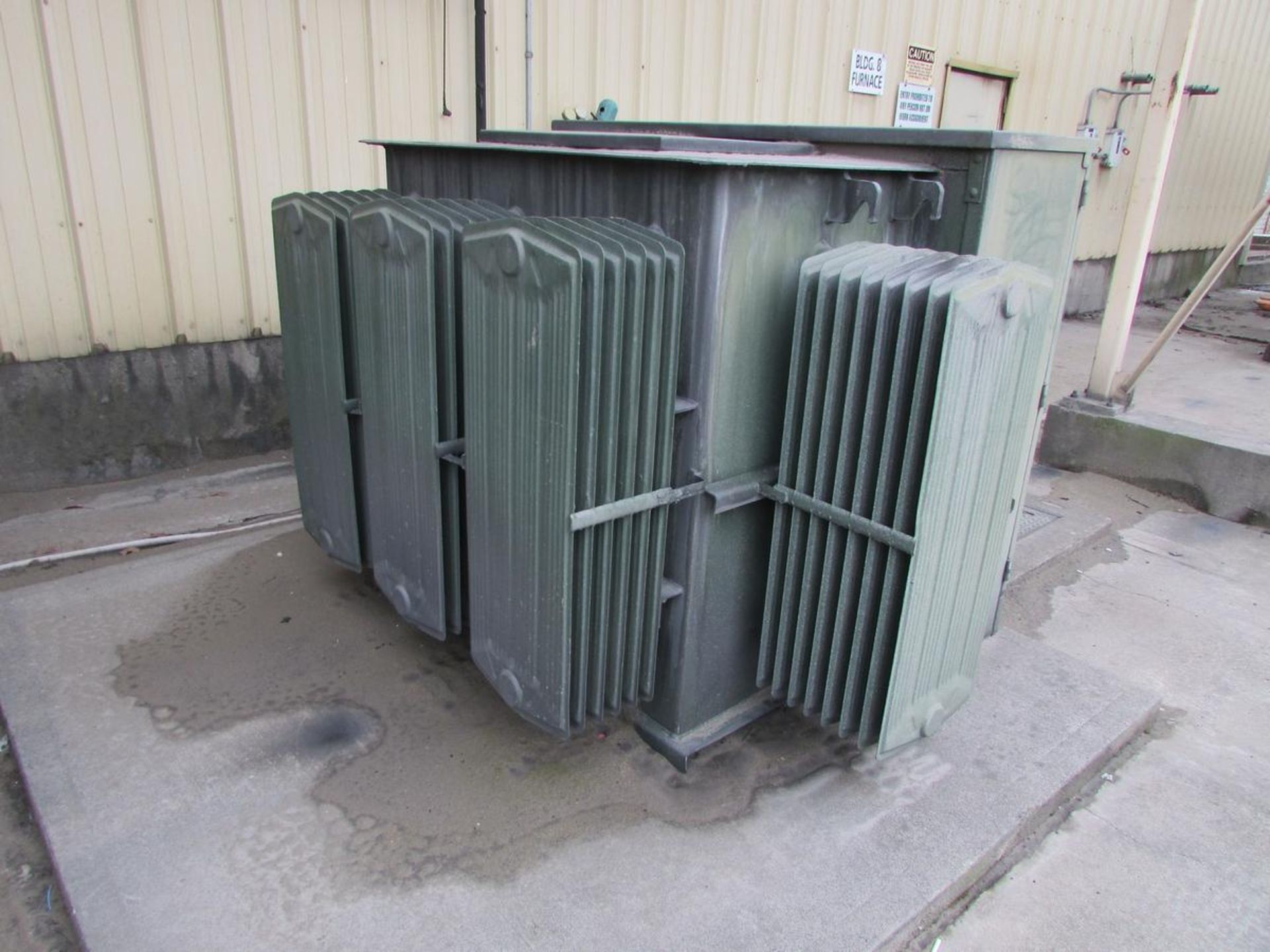 GE 750 KVA Distribution Transformer - Image 2 of 6