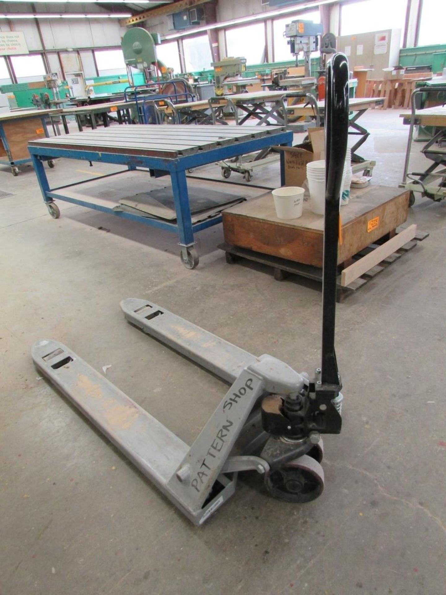 5500 lb. Capacity Pallet Jack - Image 2 of 3