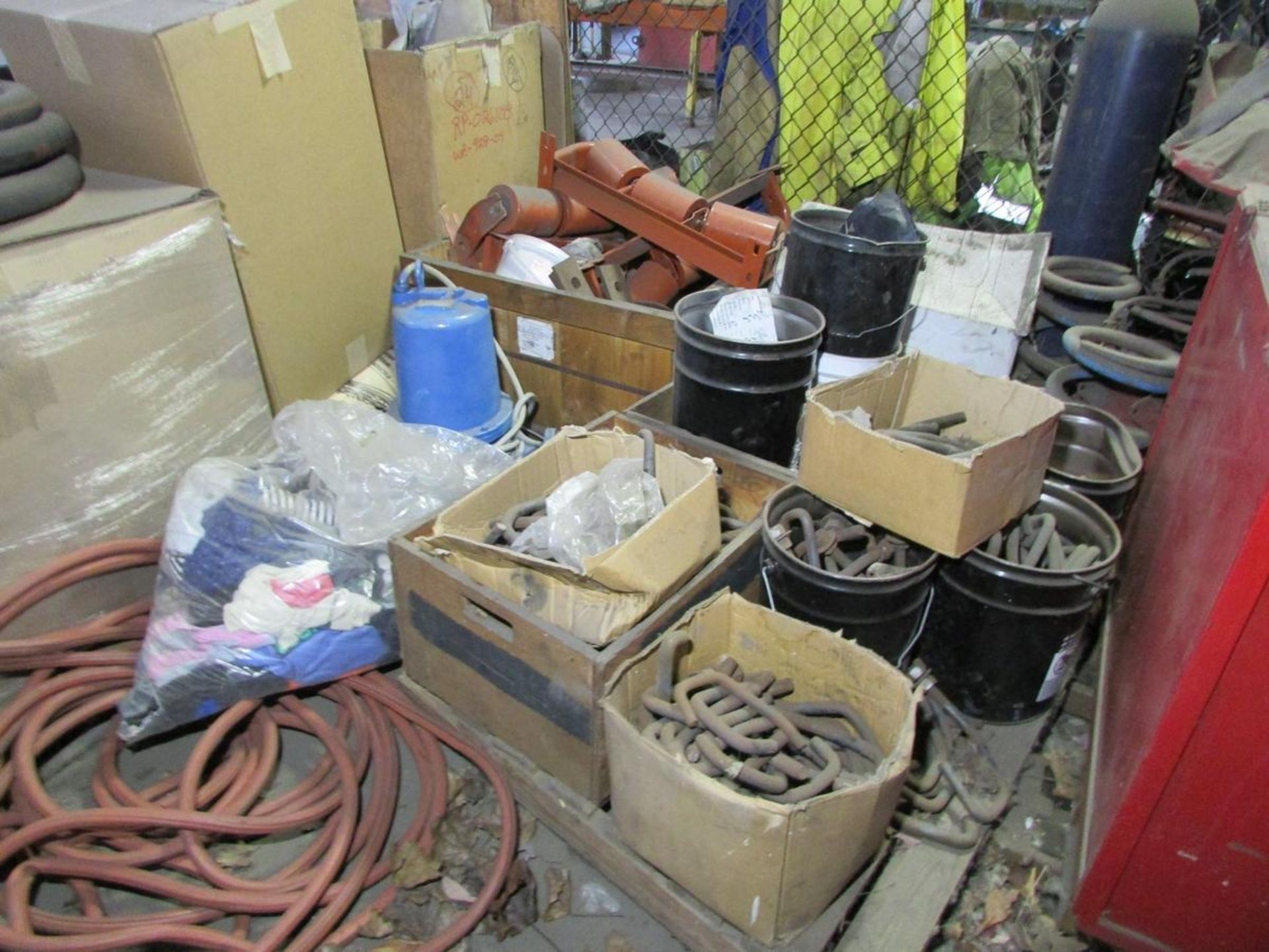 Remaining Contents of Maintenance Storage Cage - Image 9 of 12