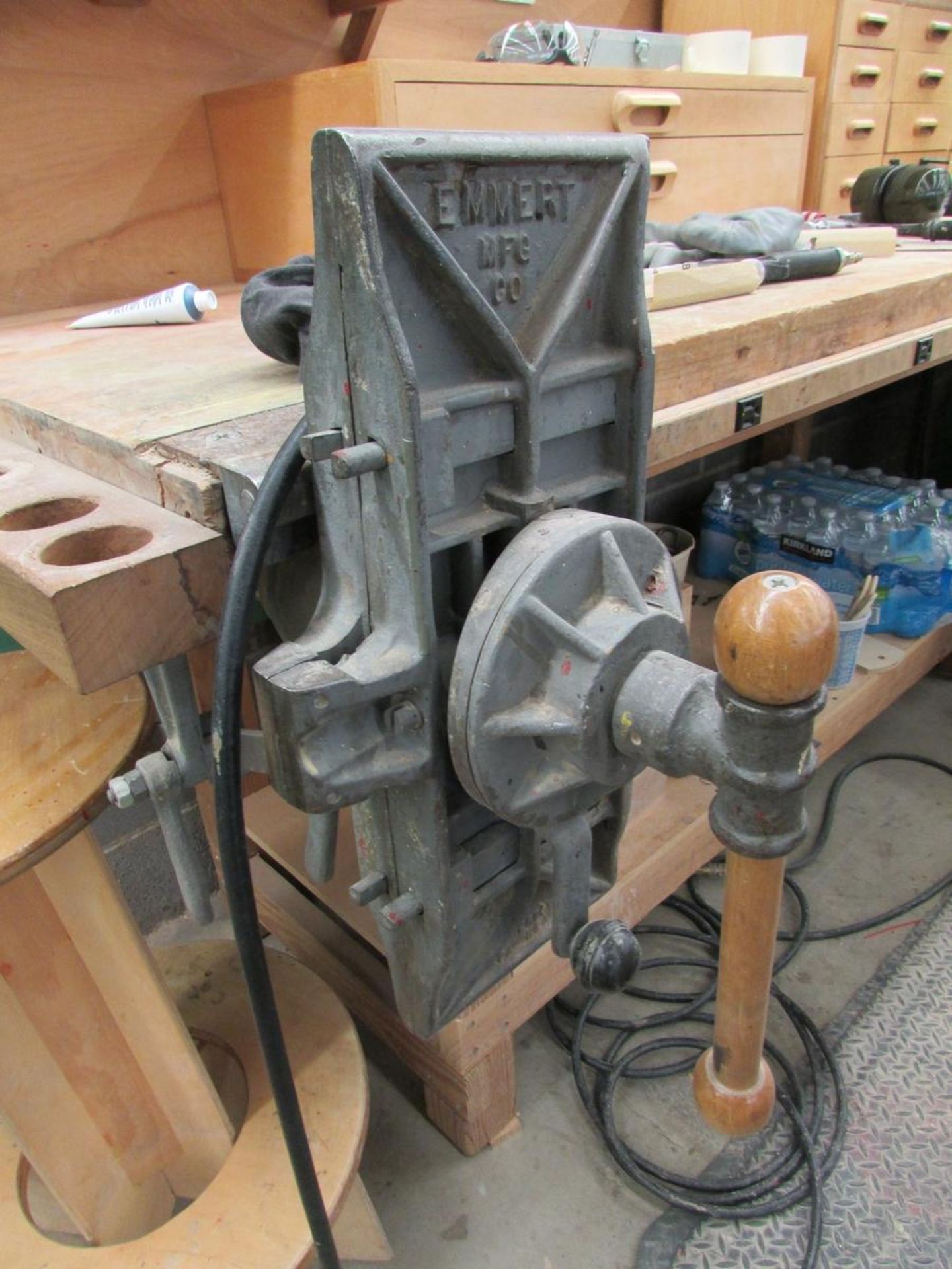 7.5" x 18" Workshop Vise - Image 3 of 4