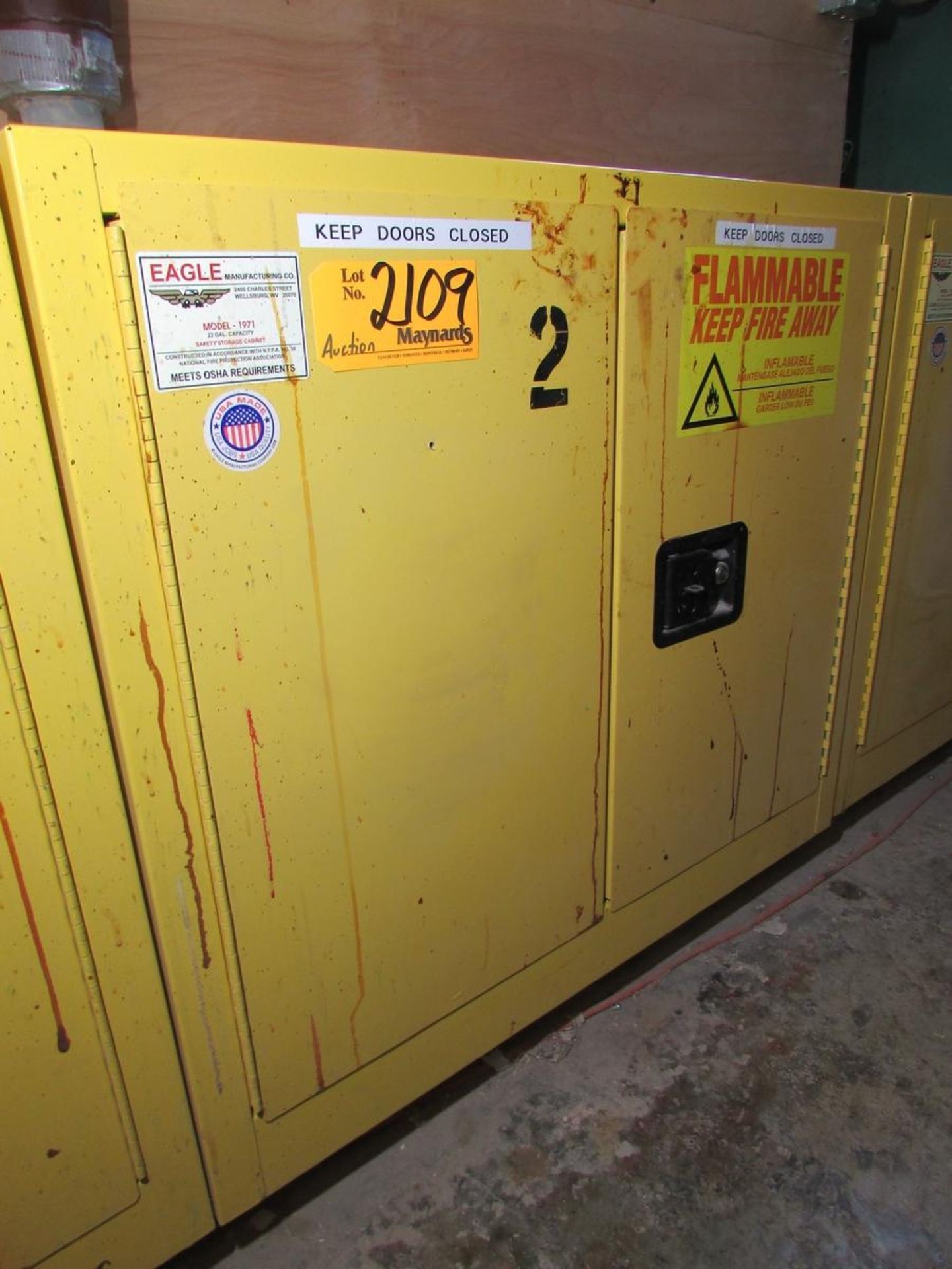 Eagle 1971 Safety Storage Cabinet (22 Gal. Capacity)