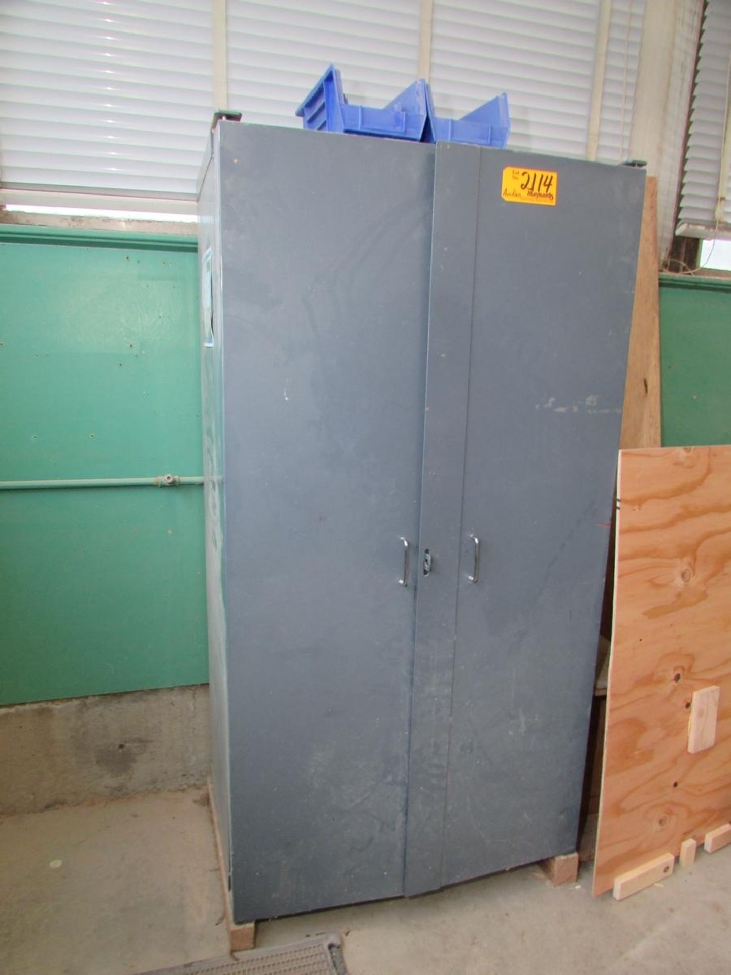 Heavy-Duty 2-Door Cabinet