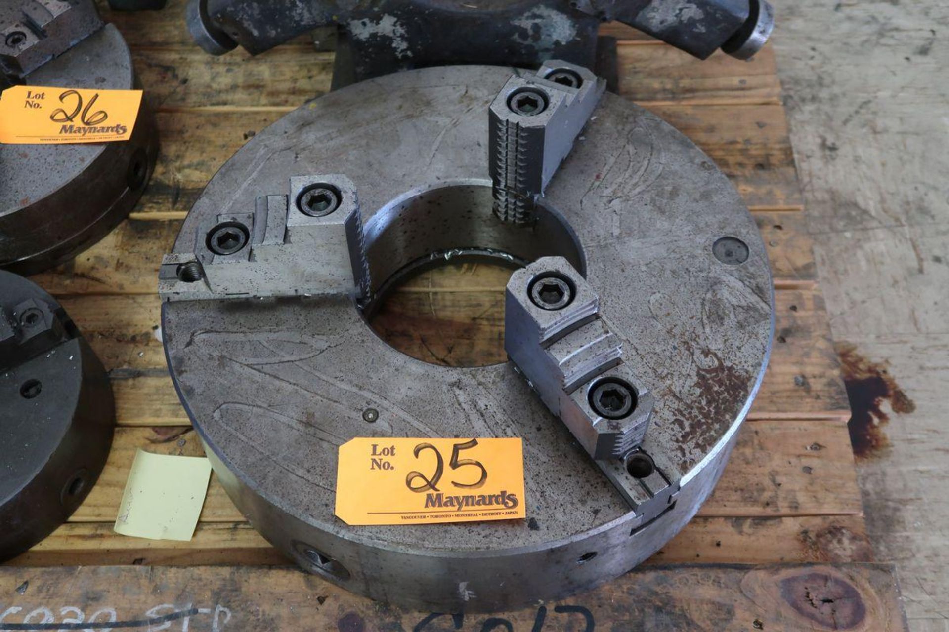 Mazak HL10-51413 19.5" 3-Jaw Lathe Chuck