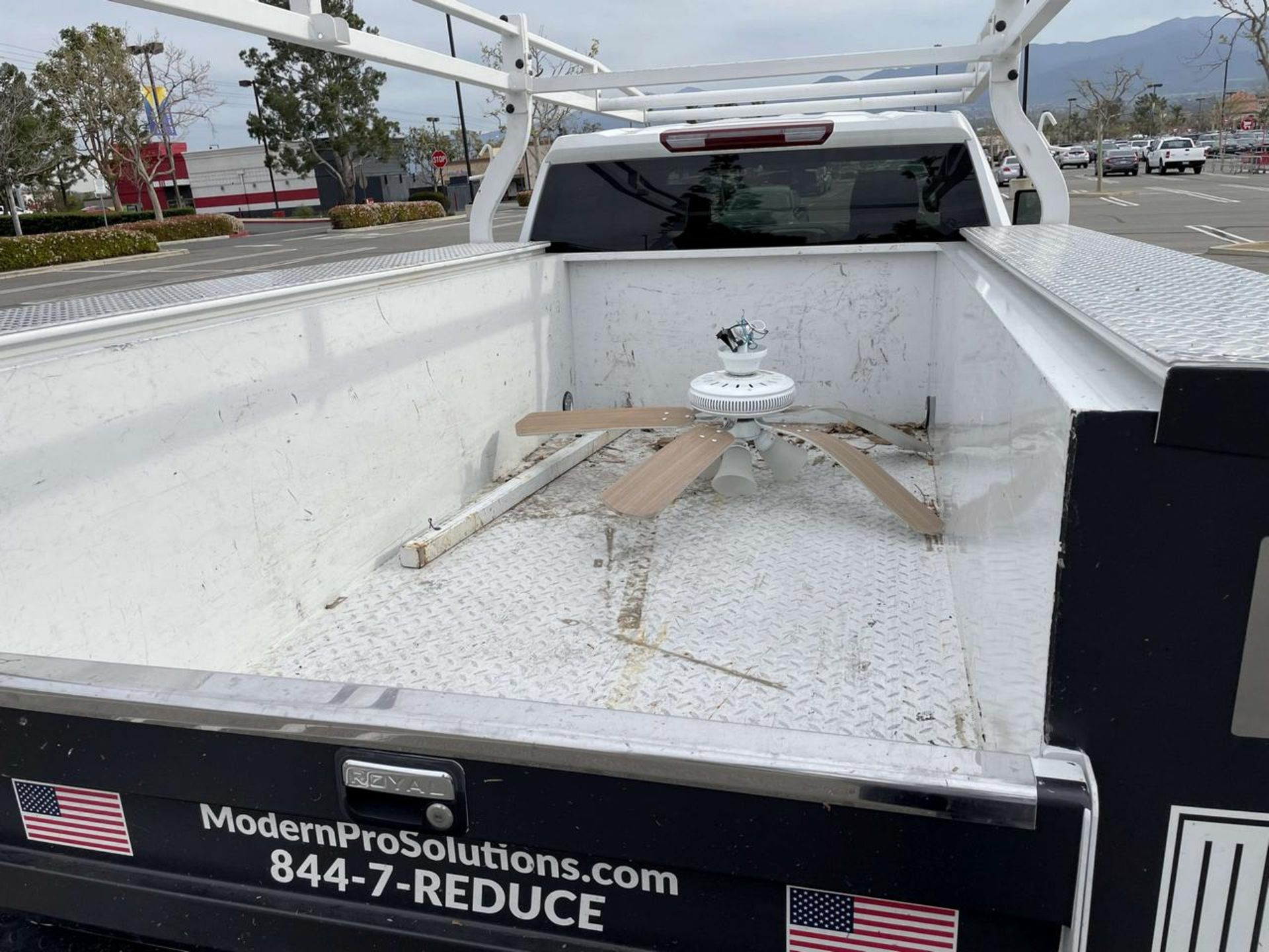 2022 Chevrolet Silverado 2500 HD Crew Cab 4x2 Service Truck - Image 13 of 24