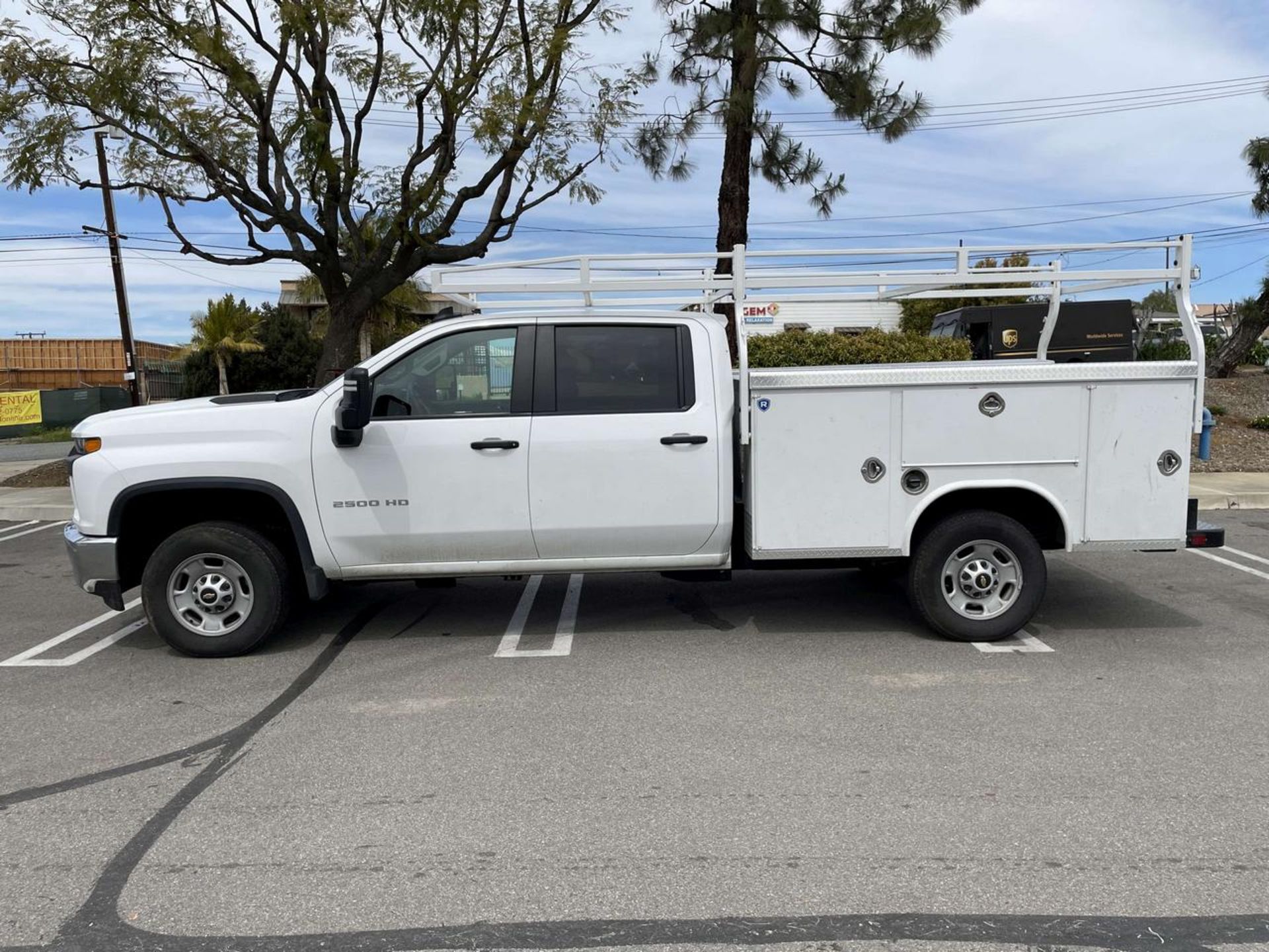 2022 Chevrolet Silverado 2500 HD Crew Cab 4x2 Service Truck - Image 3 of 24