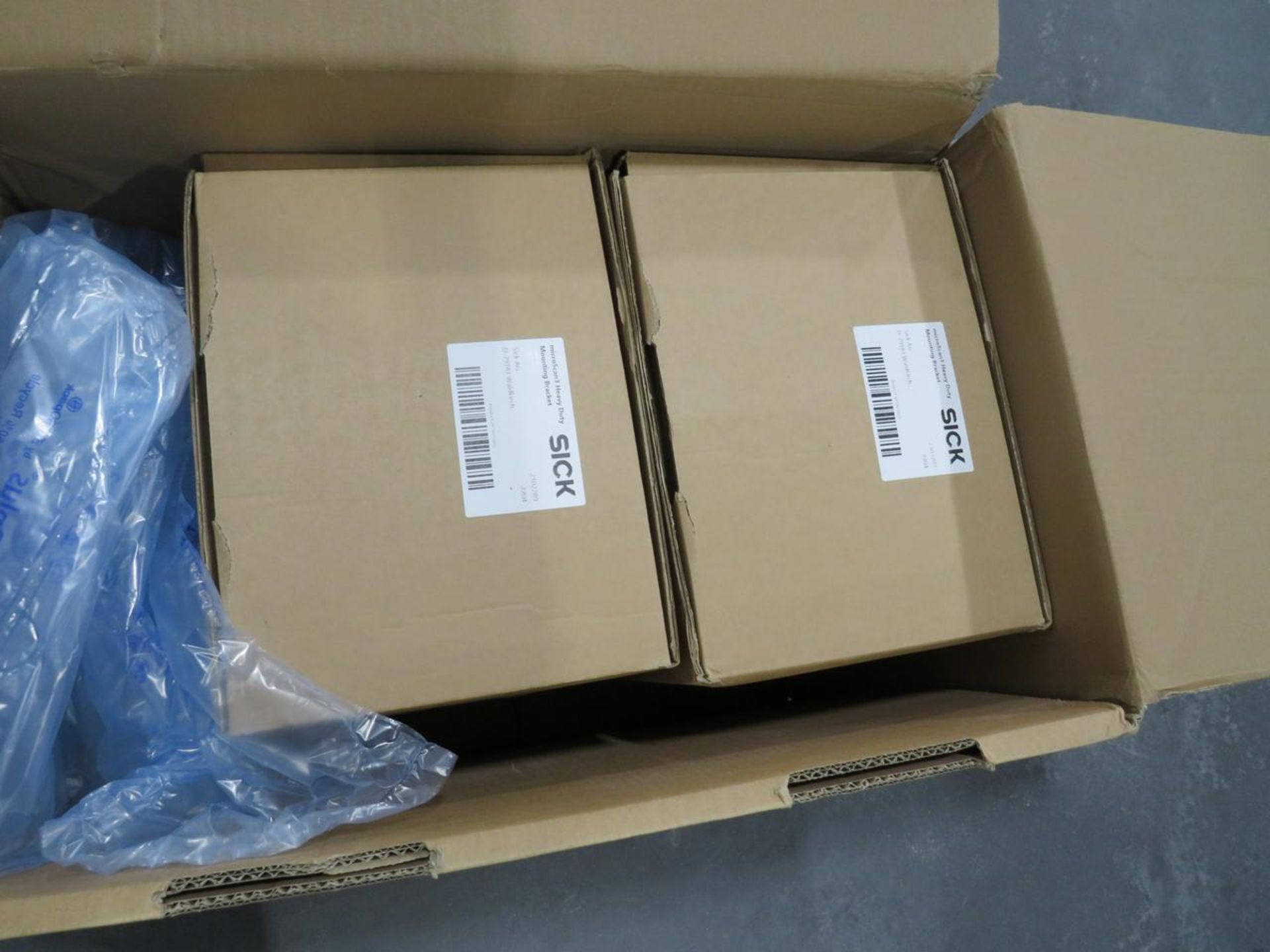 2021 SICK Box of MicroScan 3 Heavy Duty Brackets - Image 2 of 3