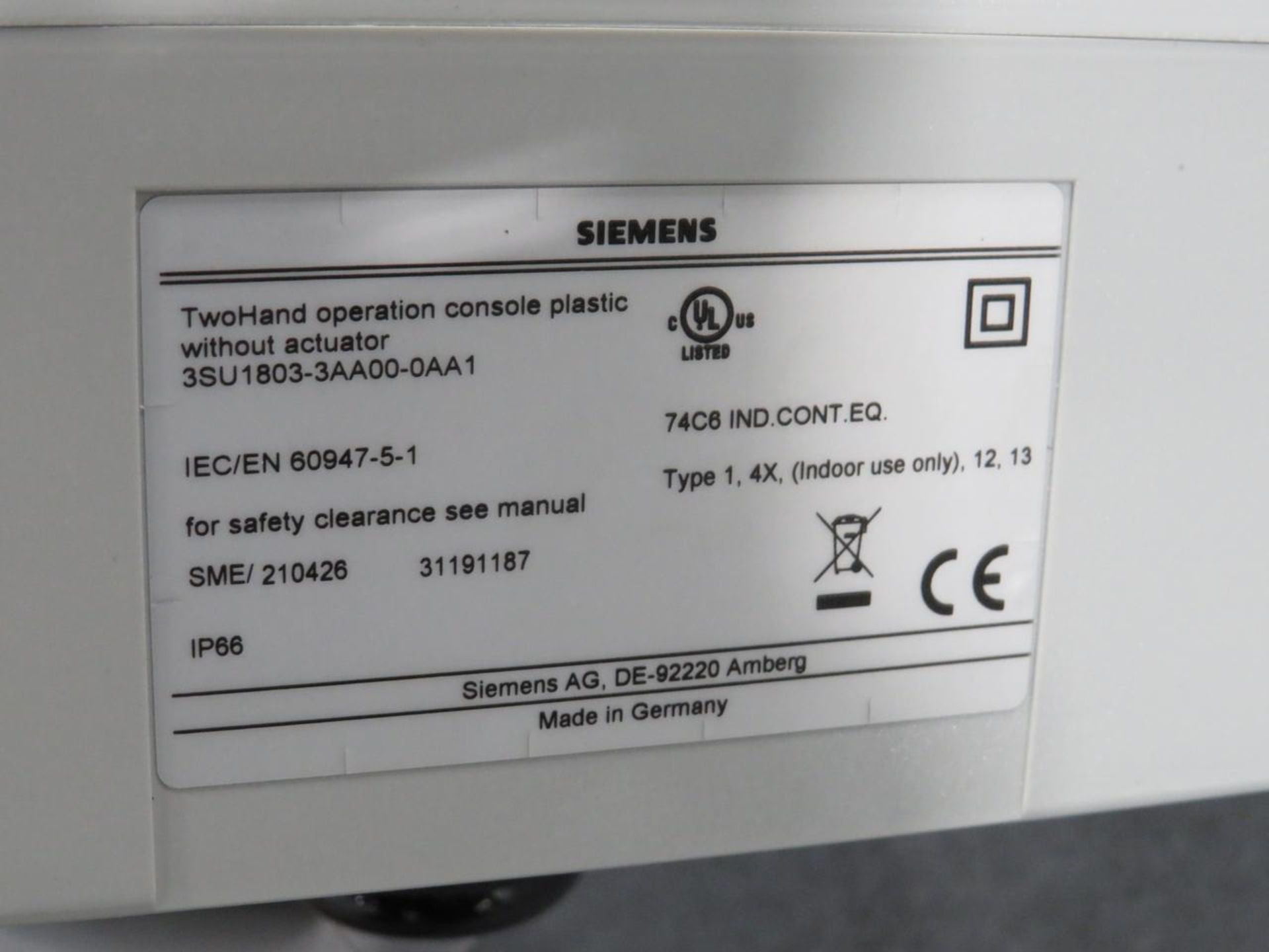 2021 LT Machines RHP Rear Hinged Vacuum Press for Pressing Parts to Form or Bond - Image 8 of 15