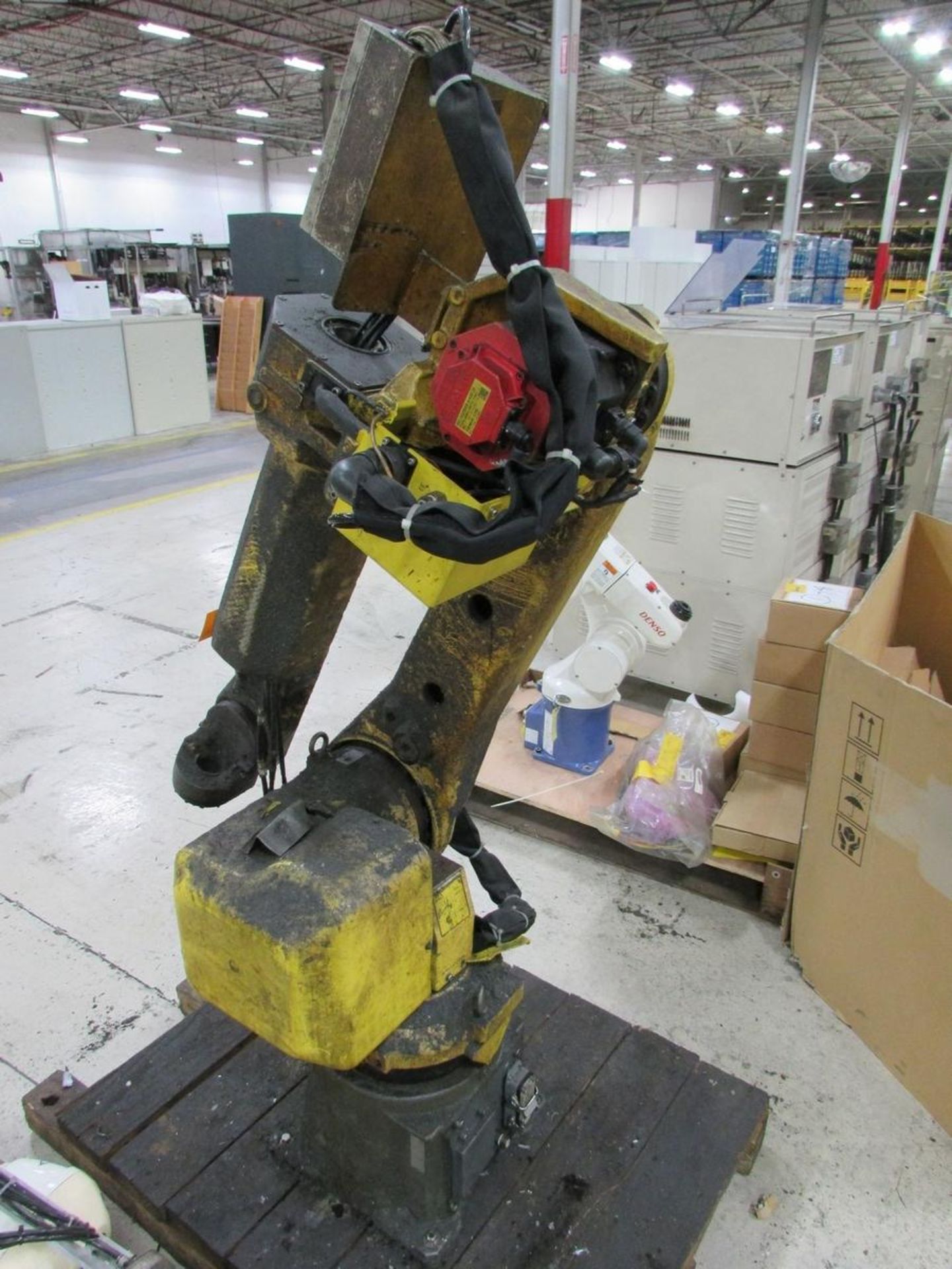 2009 Fanuc M-20iA Industrial Robot - Image 3 of 5