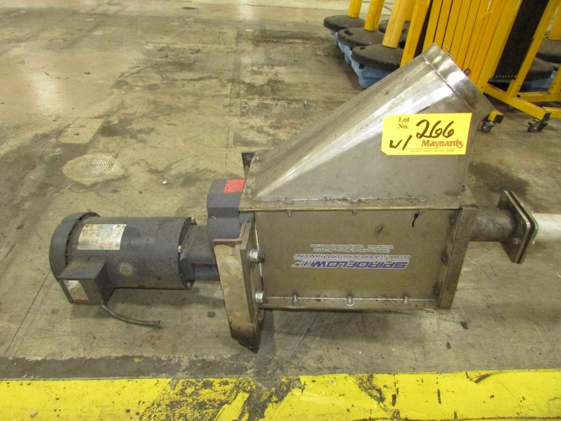 SpiroFlow Rolling Bottom Discharge Material Feed Hopper - Image 6 of 7