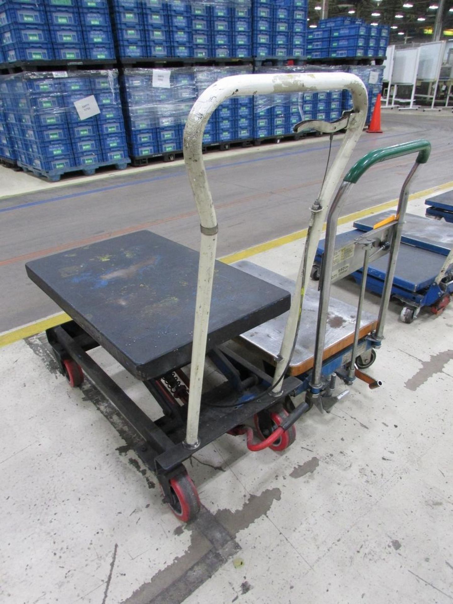 (2) Manual Hydraulic Scissor Lift Carts - Image 3 of 3
