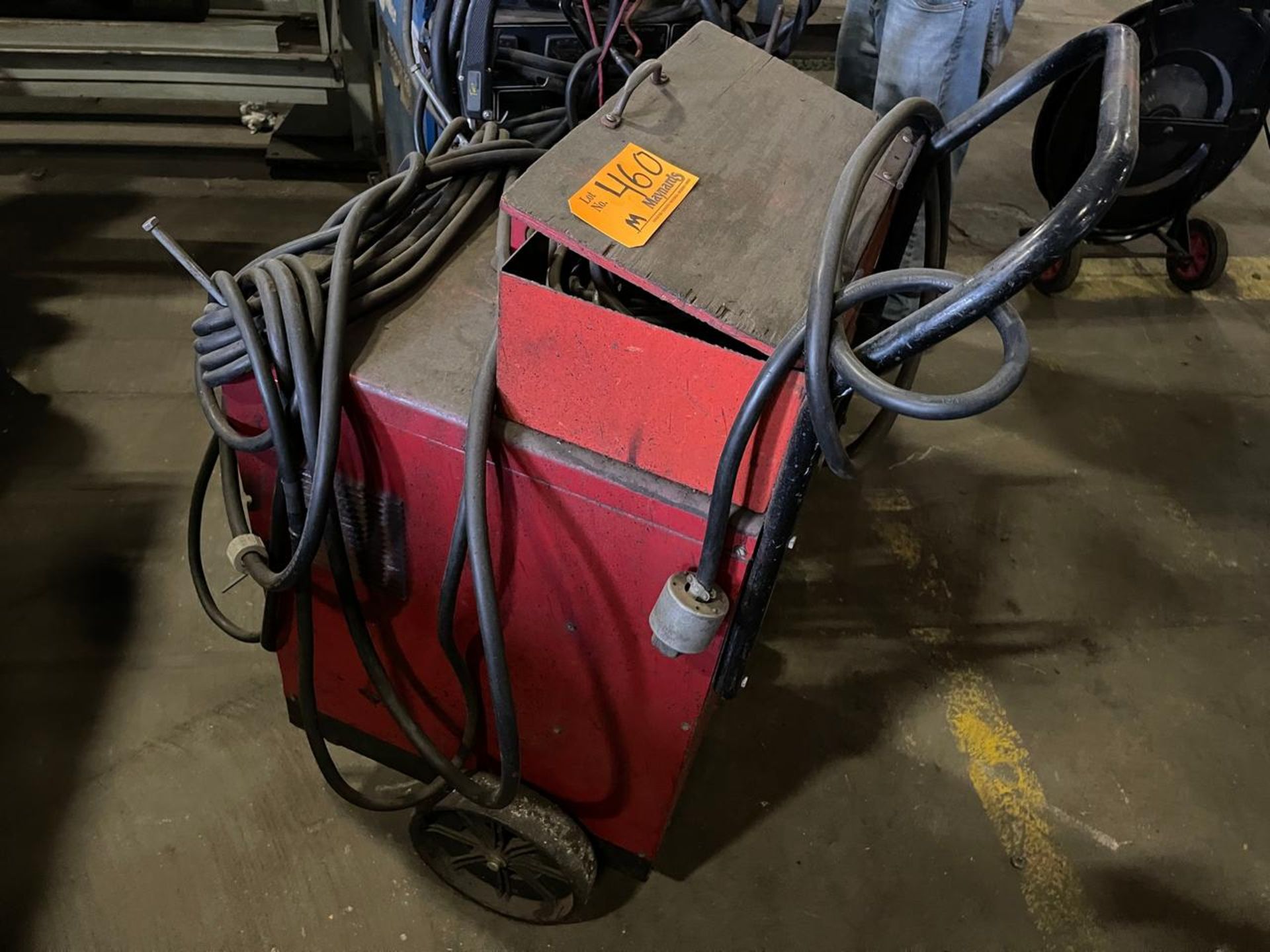 LINCOLN ELECTRIC CO IDEALARC WELDER