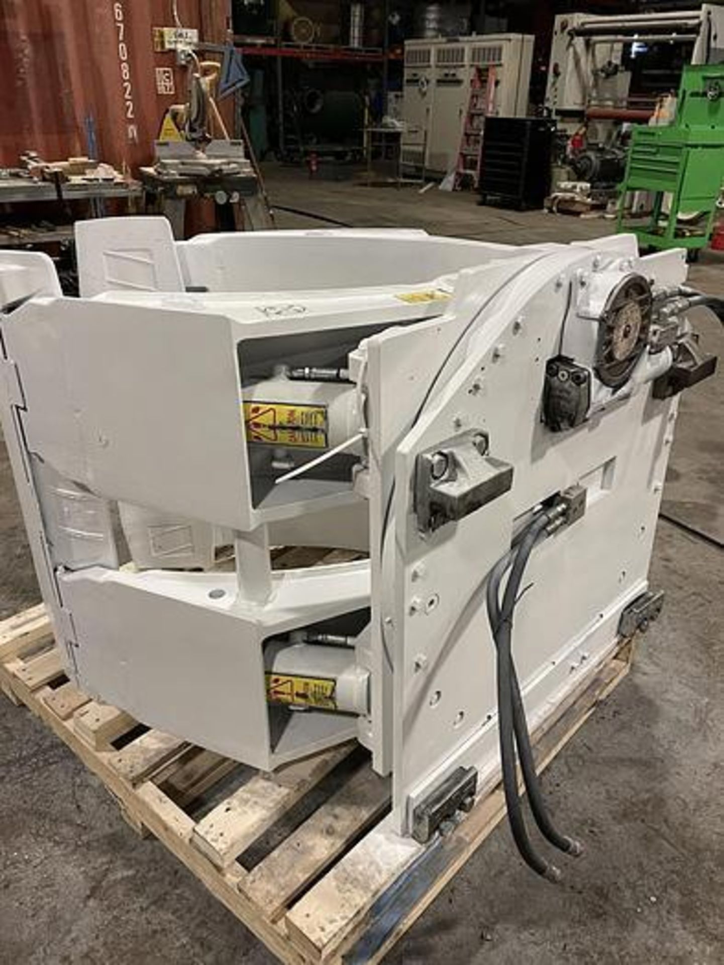 60" CASCADE PAPER ROLL CLAMP MODEL 90F-RCP CLASS IV MFG. 2016 - Image 4 of 5
