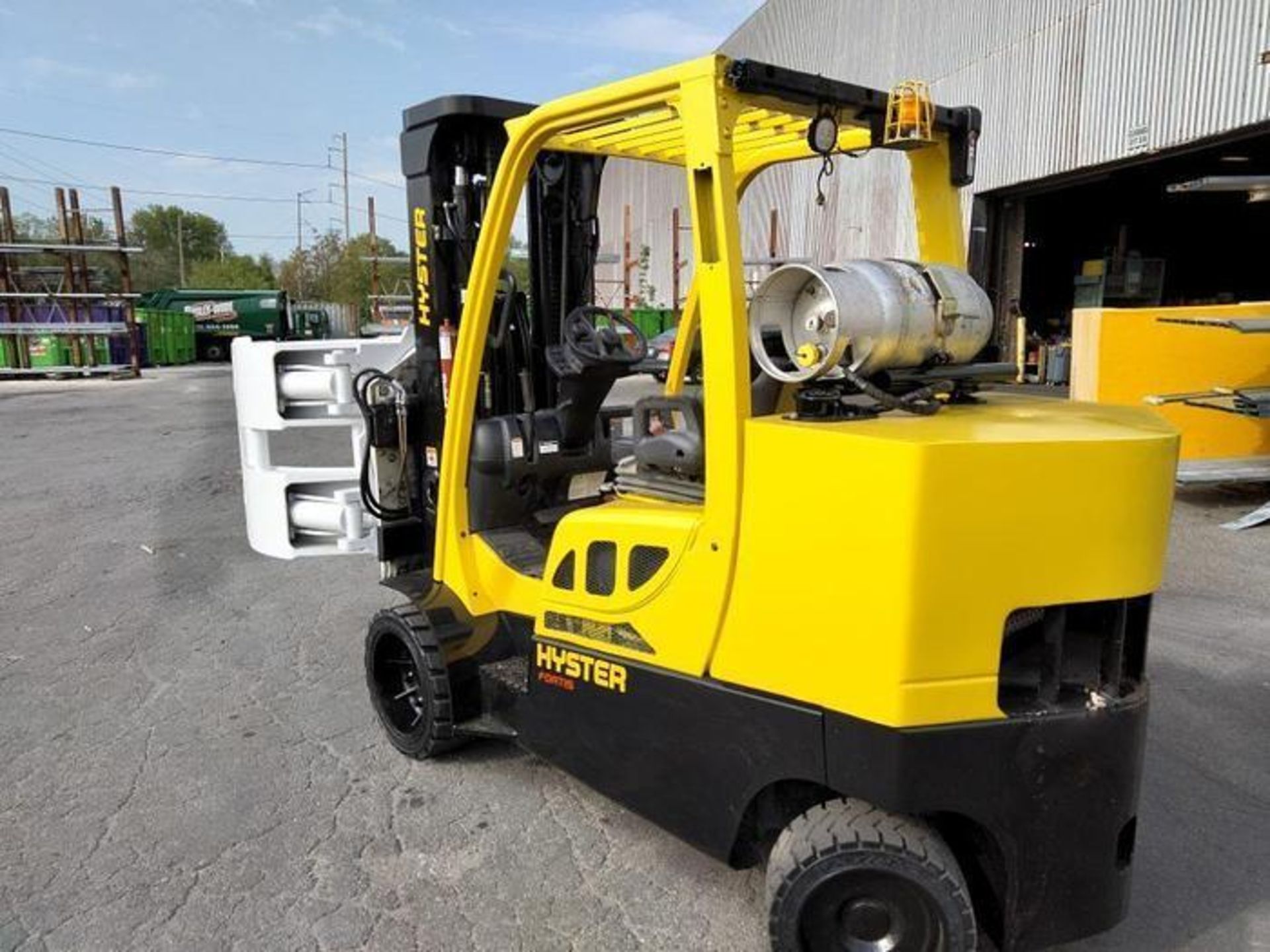 12,000 POUND HYSTER S120FTPRS FORKLIFT WITH 60" CLAMP - Image 4 of 6