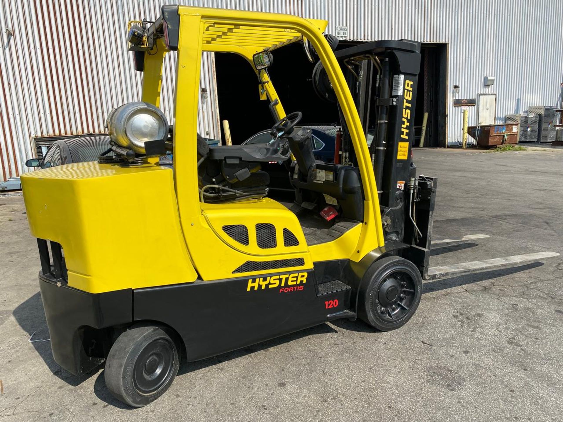 12,000 POUND HYSTER MODEL S120FTPRS FORKLIFT LOW MAST TWO STAGE