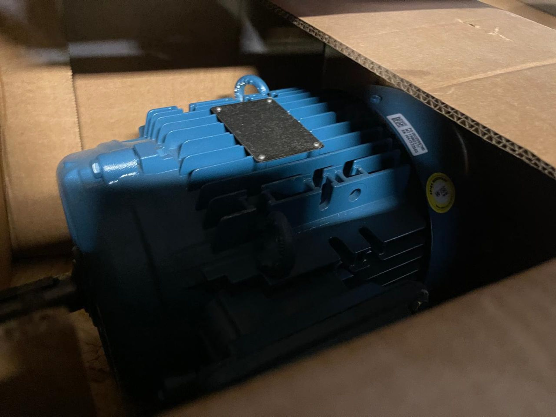 PALLET OF MOTORS - Image 4 of 5