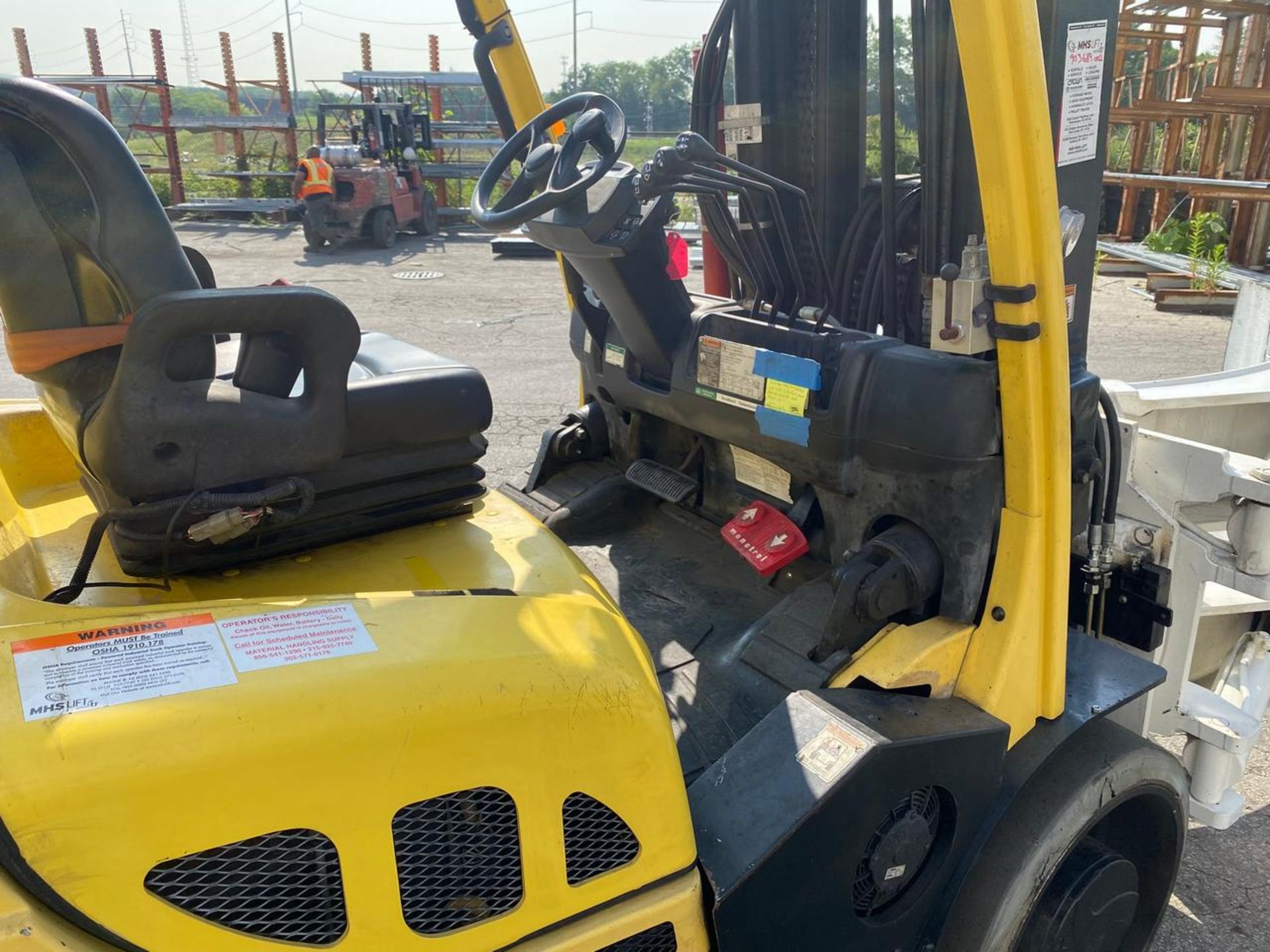 13,500 POUND HYSTER MDL S135FT FORKLIFT ROLL CLAMP TRUCK - Image 4 of 7