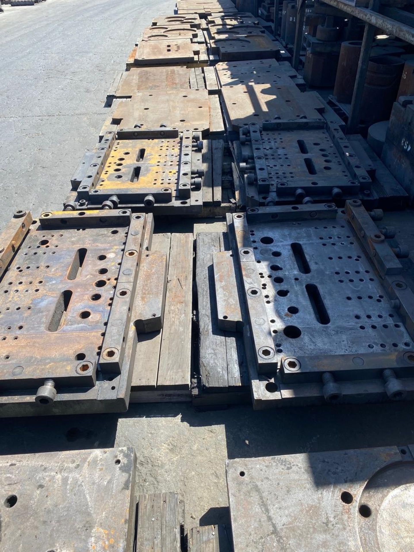 Round & Rectangle Plates for 4,000-Ton Bolster - Image 2 of 3