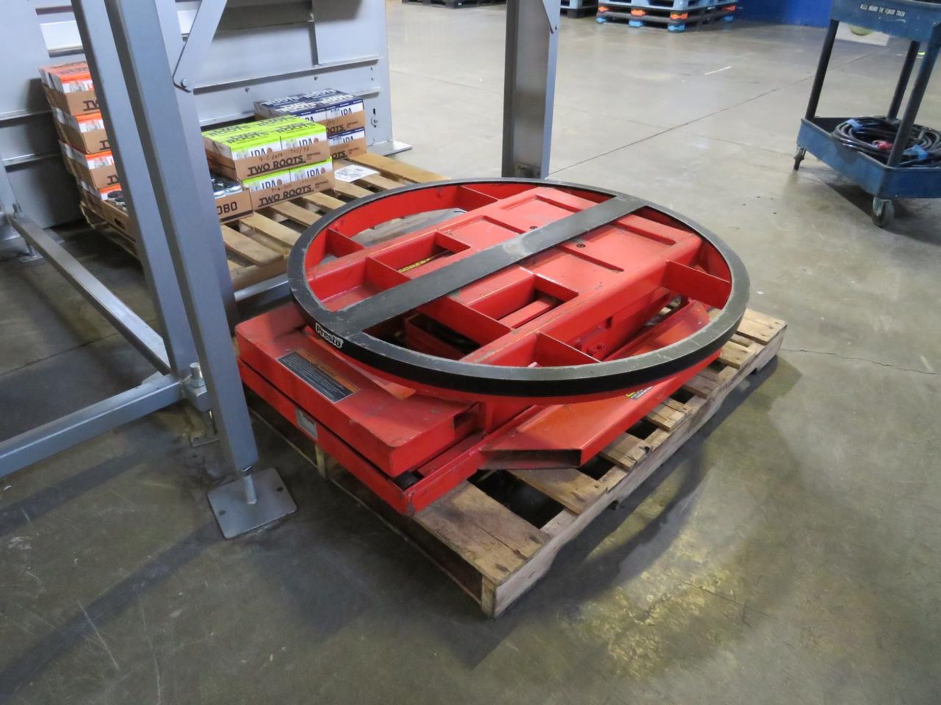 Presto P3 42" Diameter Load Leveler - Image 2 of 3