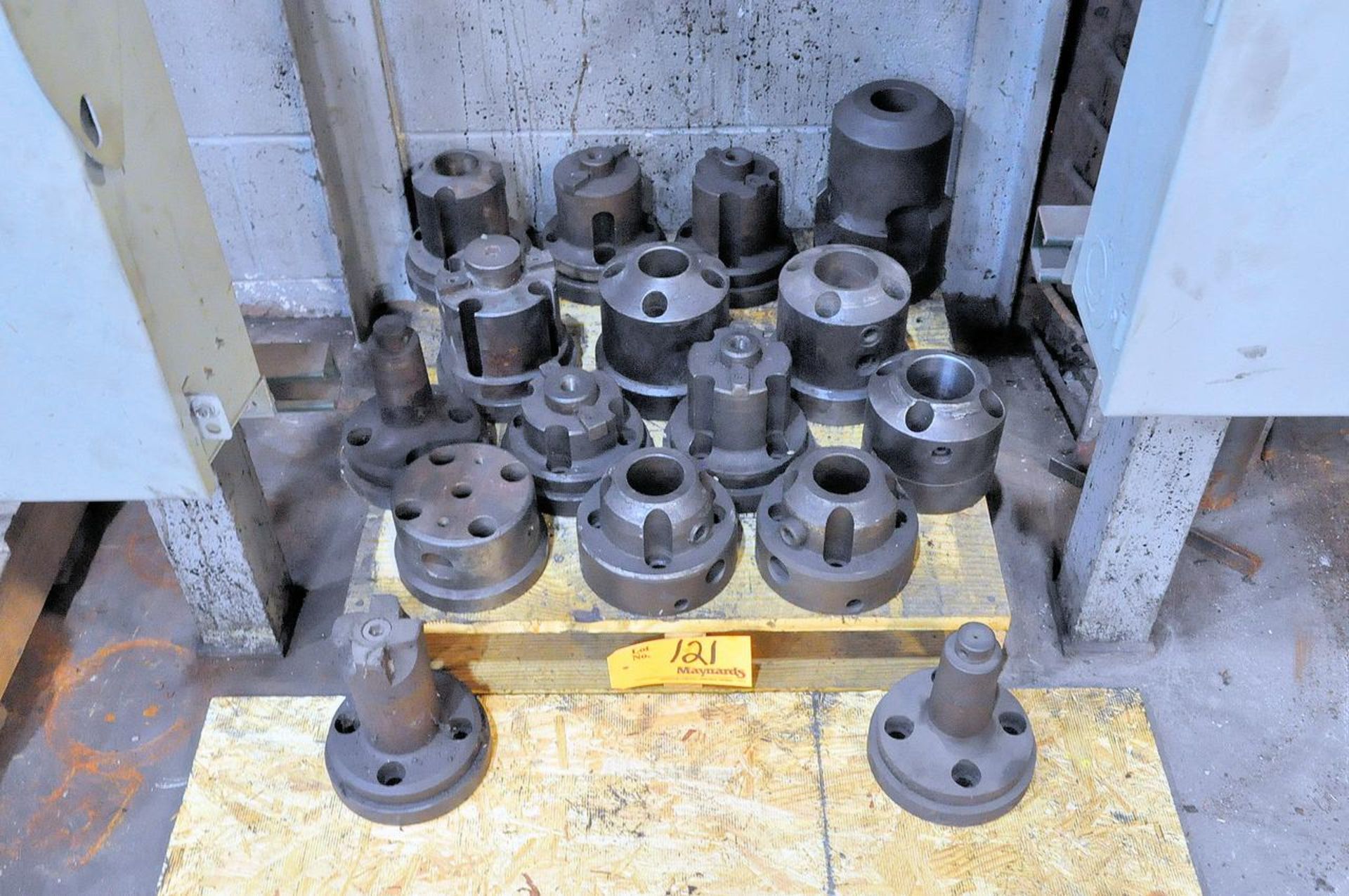 Lot of Spindle Adaptor Boring Tools on (1) Pallet