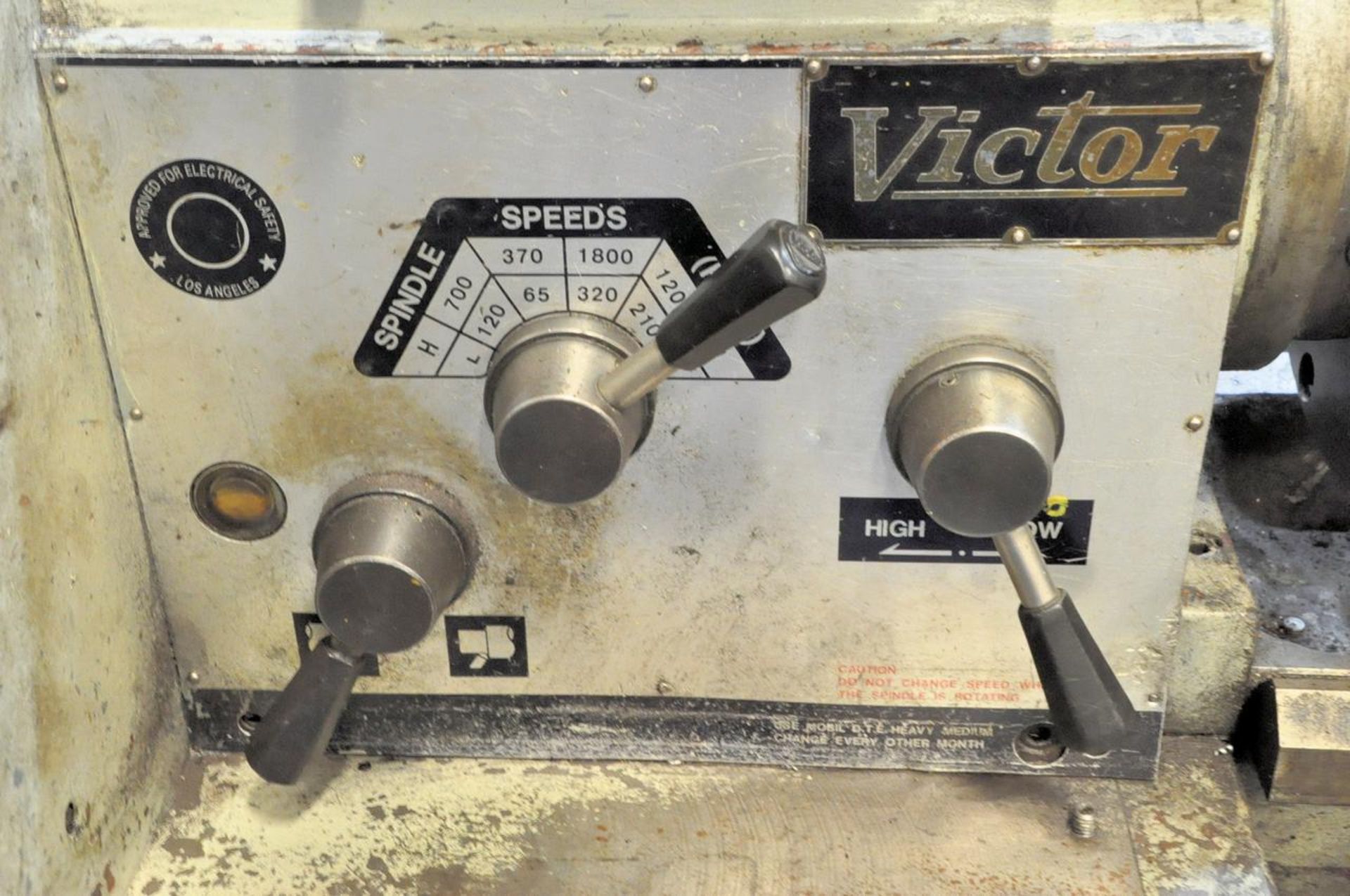 Victor 1640 Engine Lathe - Image 2 of 7