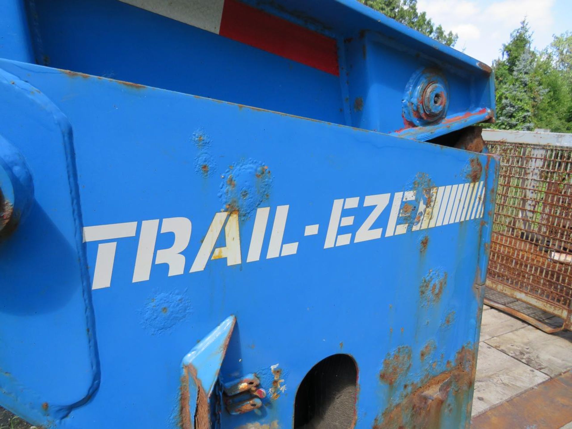 2006 Trail-Eze TE70DG 53' Tandem Axle Detachable Gooseneck Trailer - Image 9 of 14
