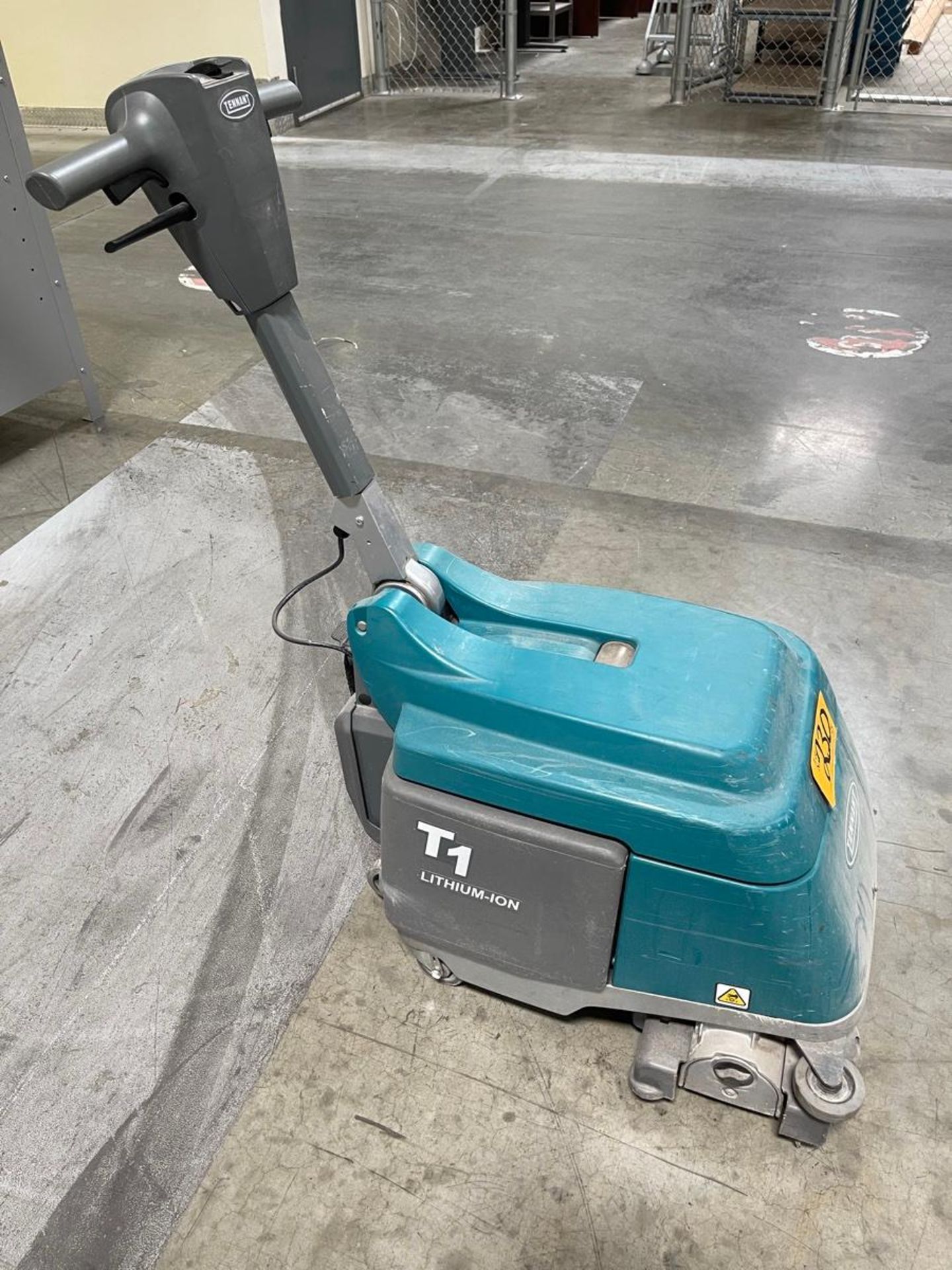 Tennant T-1 Lithium-Ion Floor Scrubber - Image 2 of 4