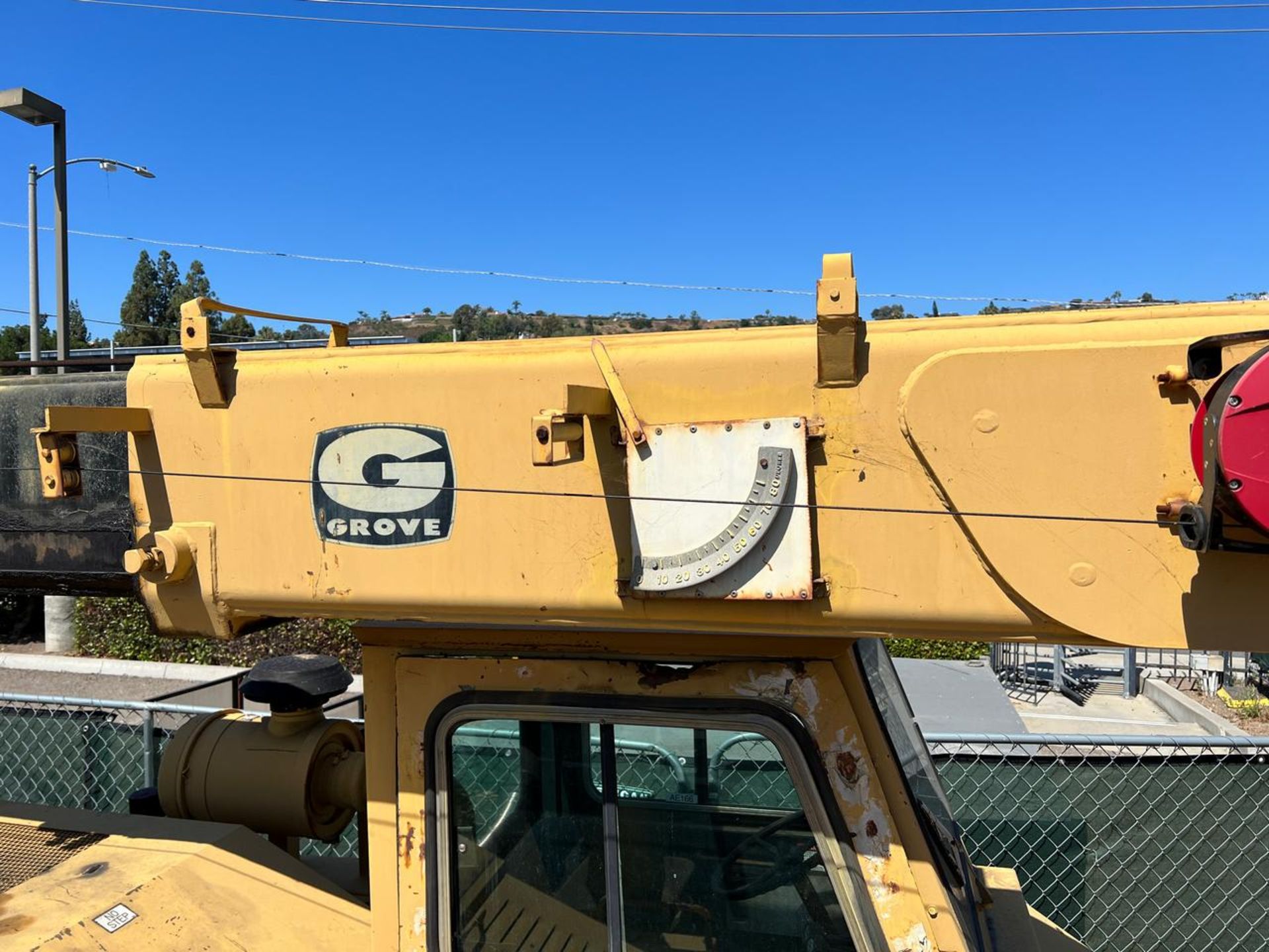 Grove 35,000 Lb. Cap. Hydraulic Crane - Image 4 of 13