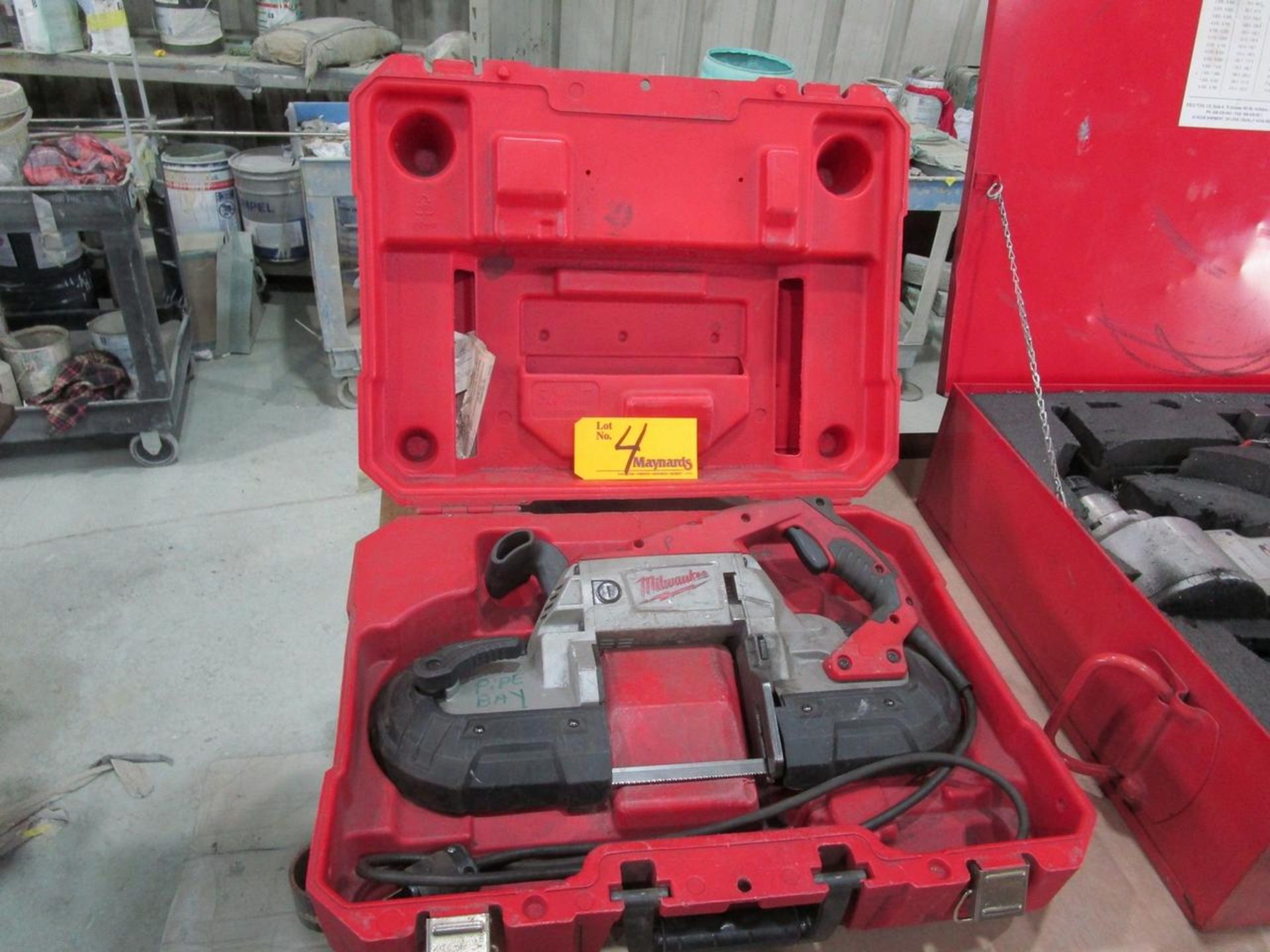 Milwaukee 6238-20 Deep Cut Portable Bandsaw