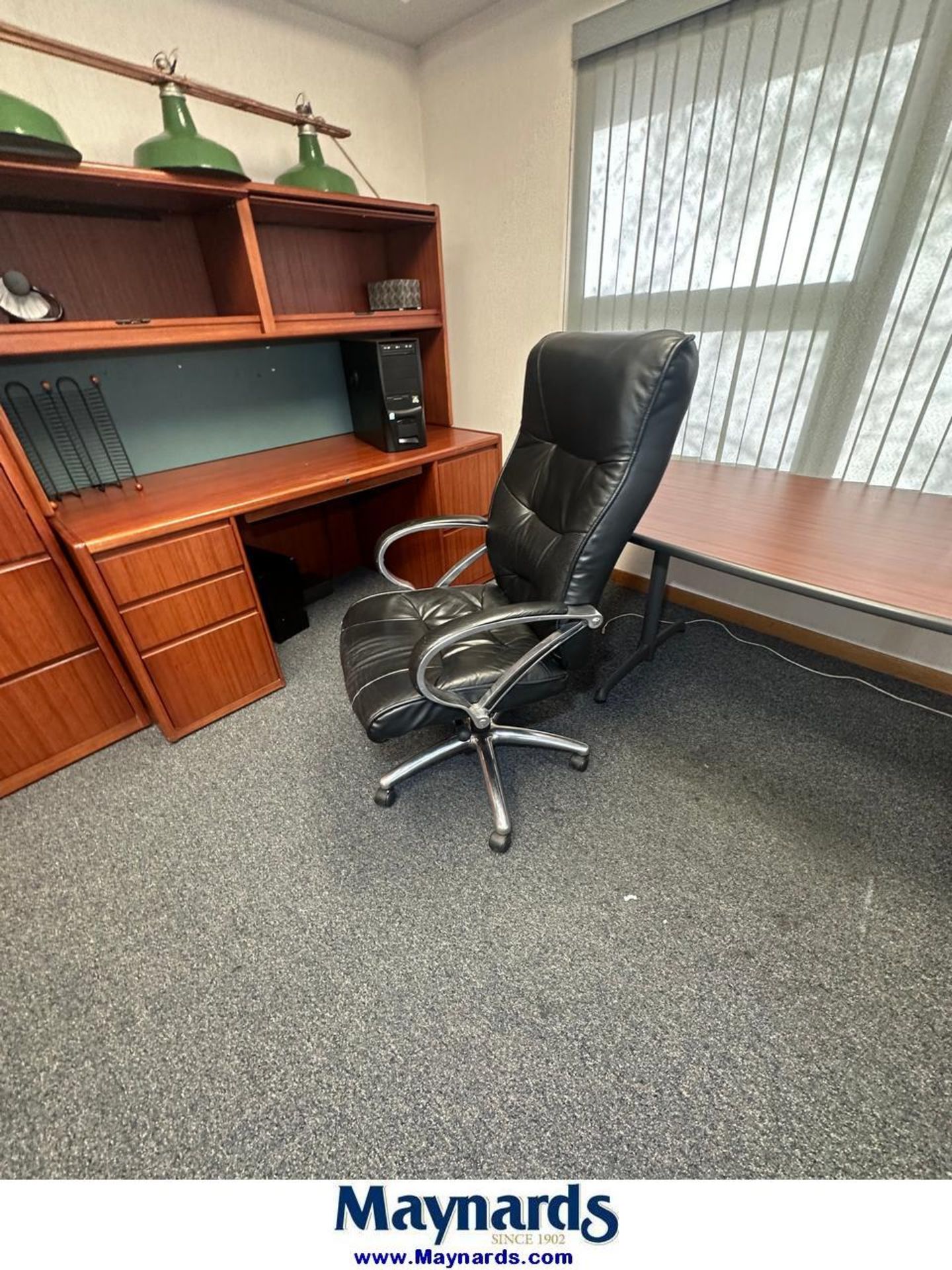 Lot of Office Furniture - Image 15 of 16