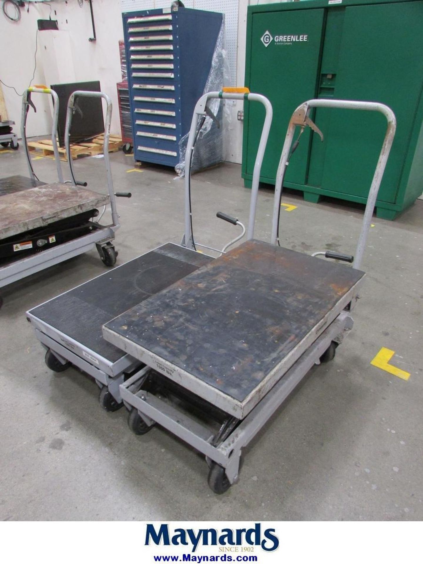 Strongway 57750 (2) 1,000 Lb. Rapid Lift Hydraulic Lift Carts - Image 4 of 4