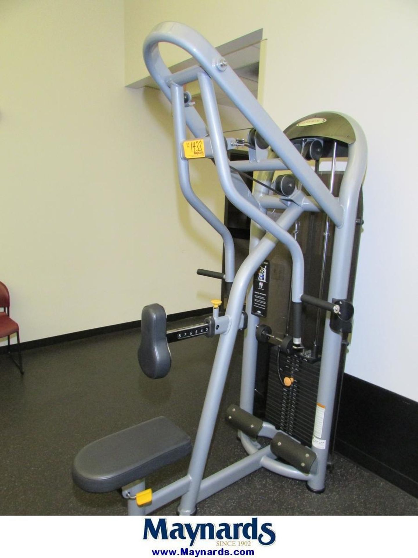 2014 Matrix 295-Lb. Seated Row Press Exercise Machine - Image 2 of 5