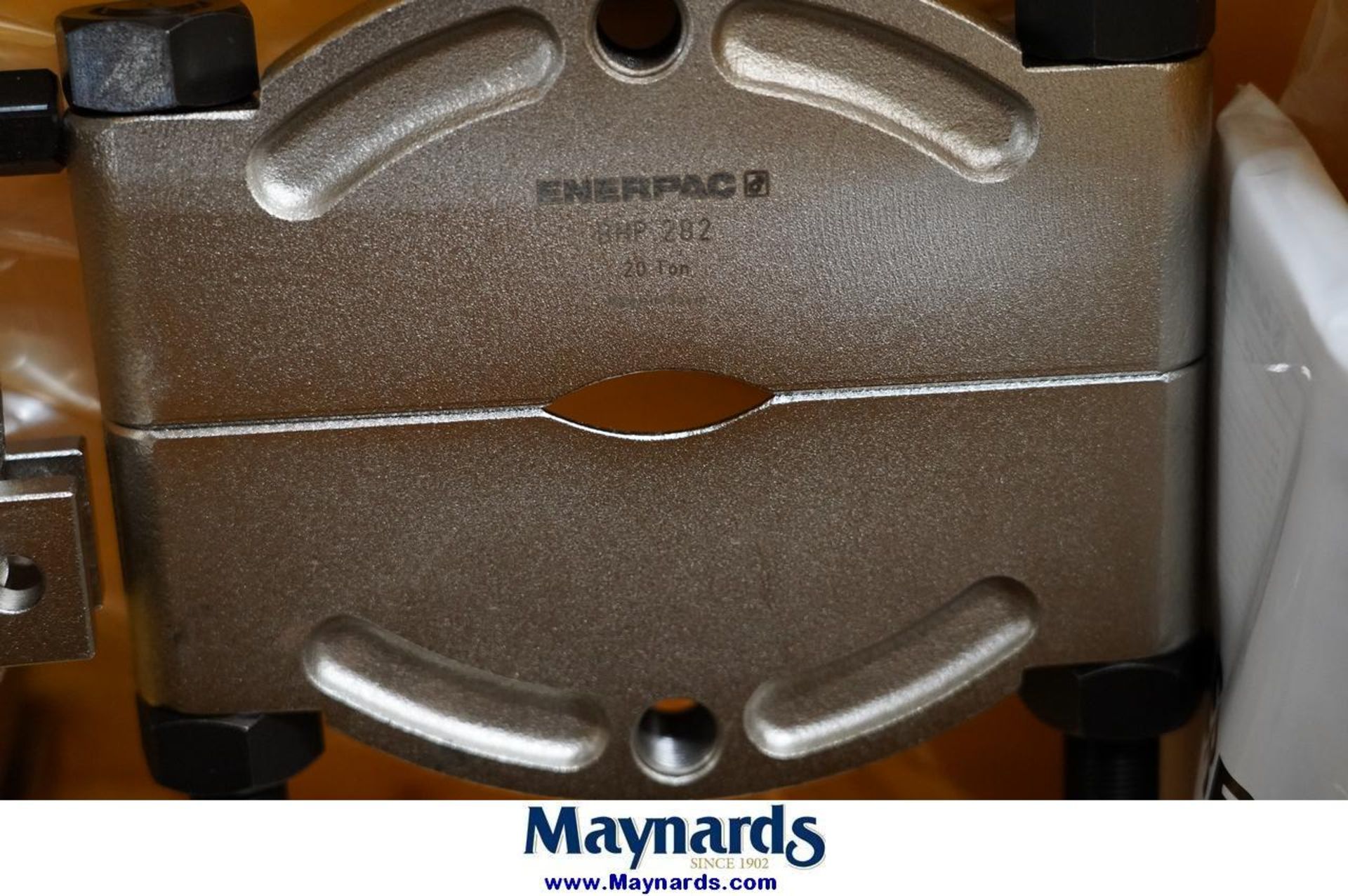 Enerpac BHP261G 12 Ton Hydraulic Cross Bearing Puller Set - Image 9 of 14