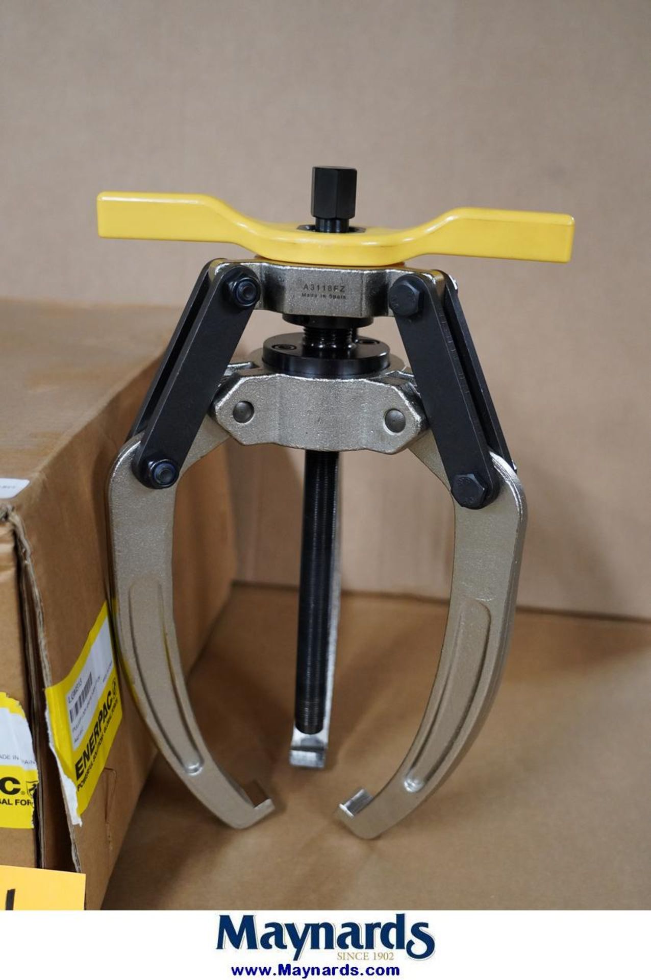 Enerpac LGM313 13 Ton 3 Jaw Mechanical Lock Grip Puller - Image 3 of 3