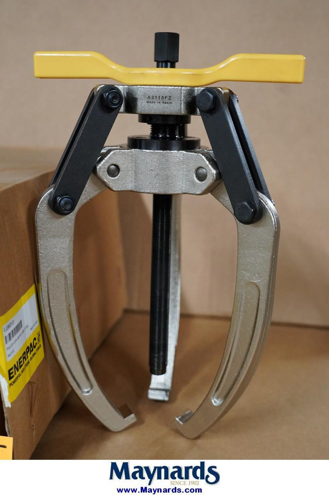 Enerpac LGM313 13 Ton 3 Jaw Mechanical Lock Grip Puller - Image 2 of 3