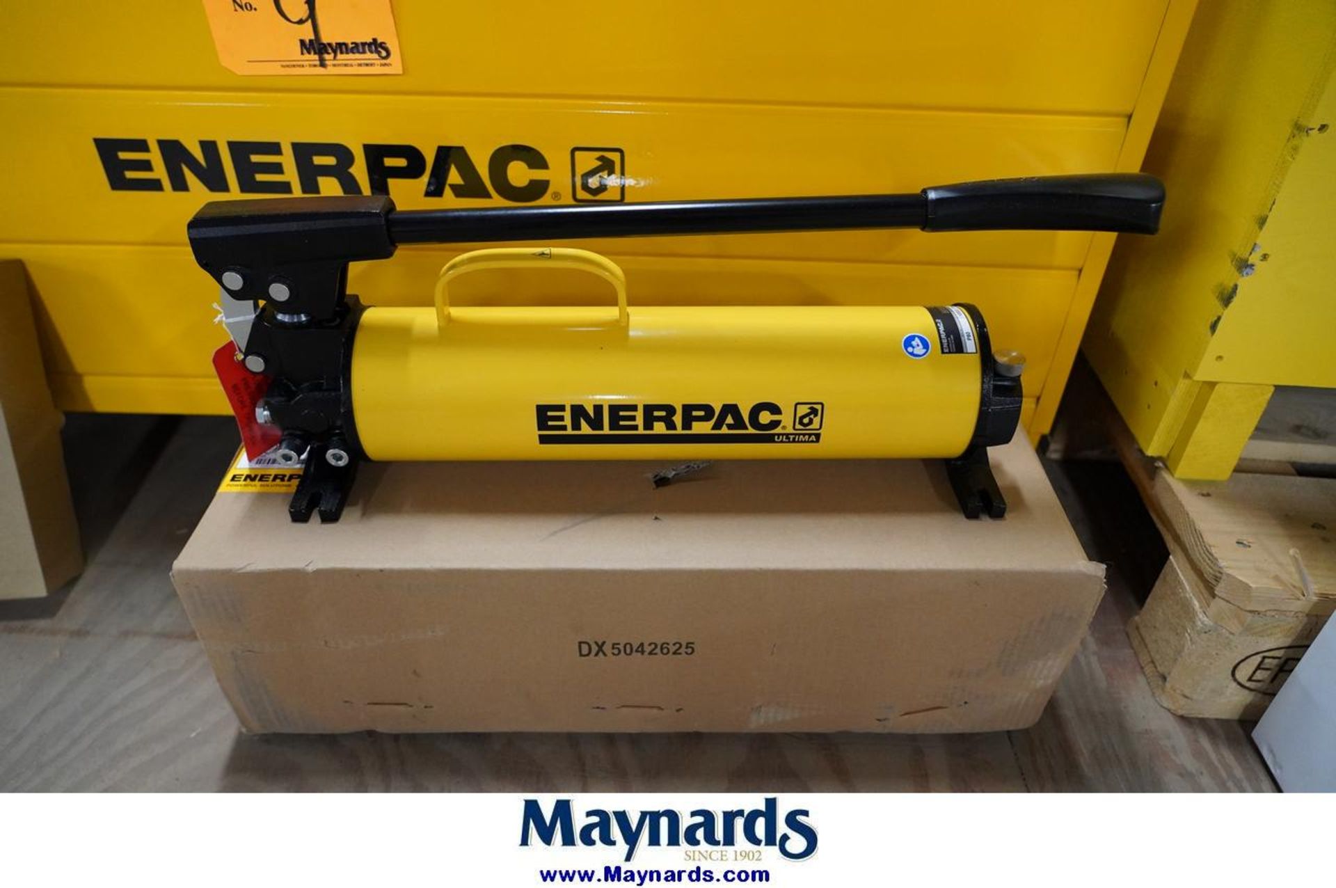 Enerpac BHP561G 25 Ton Hydraulic Cross Bearing Puller Set - Image 12 of 13