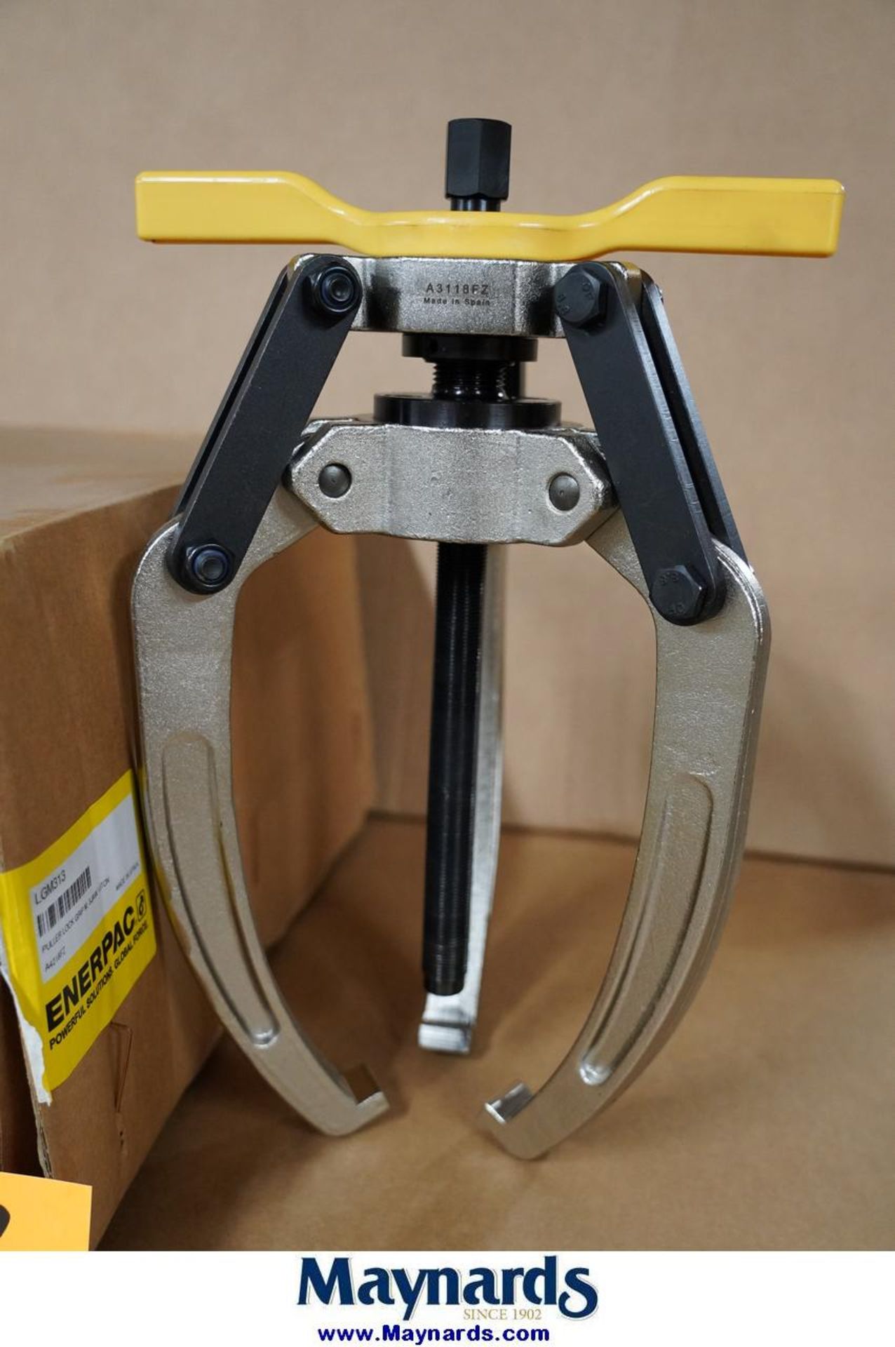 Enerpac LGM313 13 Ton 3 Jaw Mechanical Lock Grip Puller - Image 2 of 3