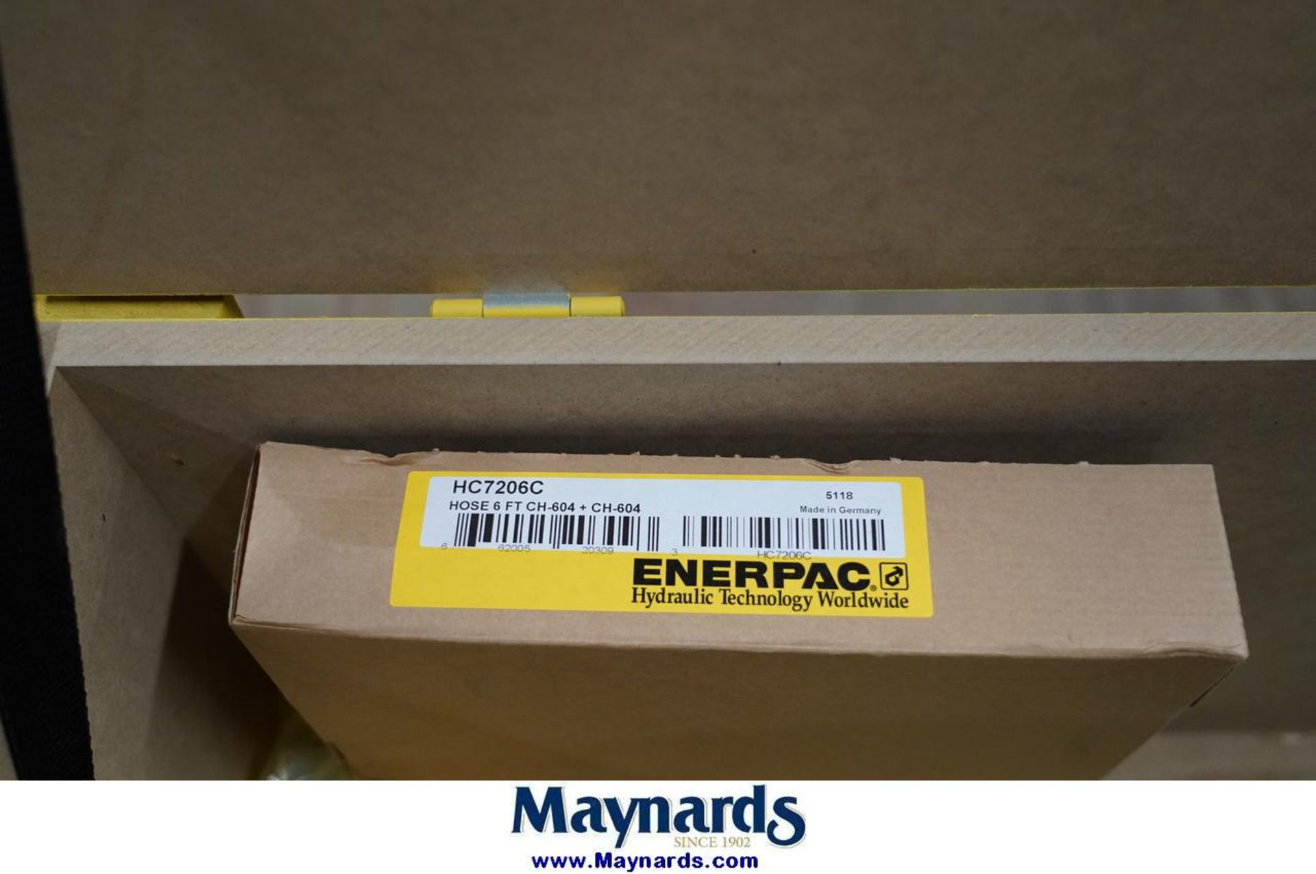 Enerpac LGHS324A 24 Ton Hydraulic Lock Grip Puller Set - Image 5 of 7