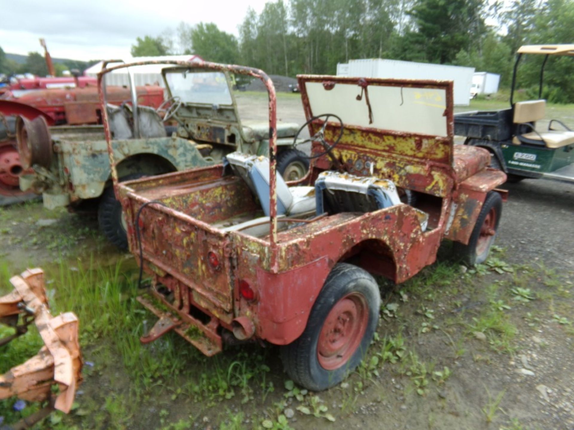 1946 Willy's Jeep, Red, w/Windshield, Vin #: 52610 -HAVE TRANS. REG. / OPEN TO ALL BUYERS - Needs - Image 2 of 3