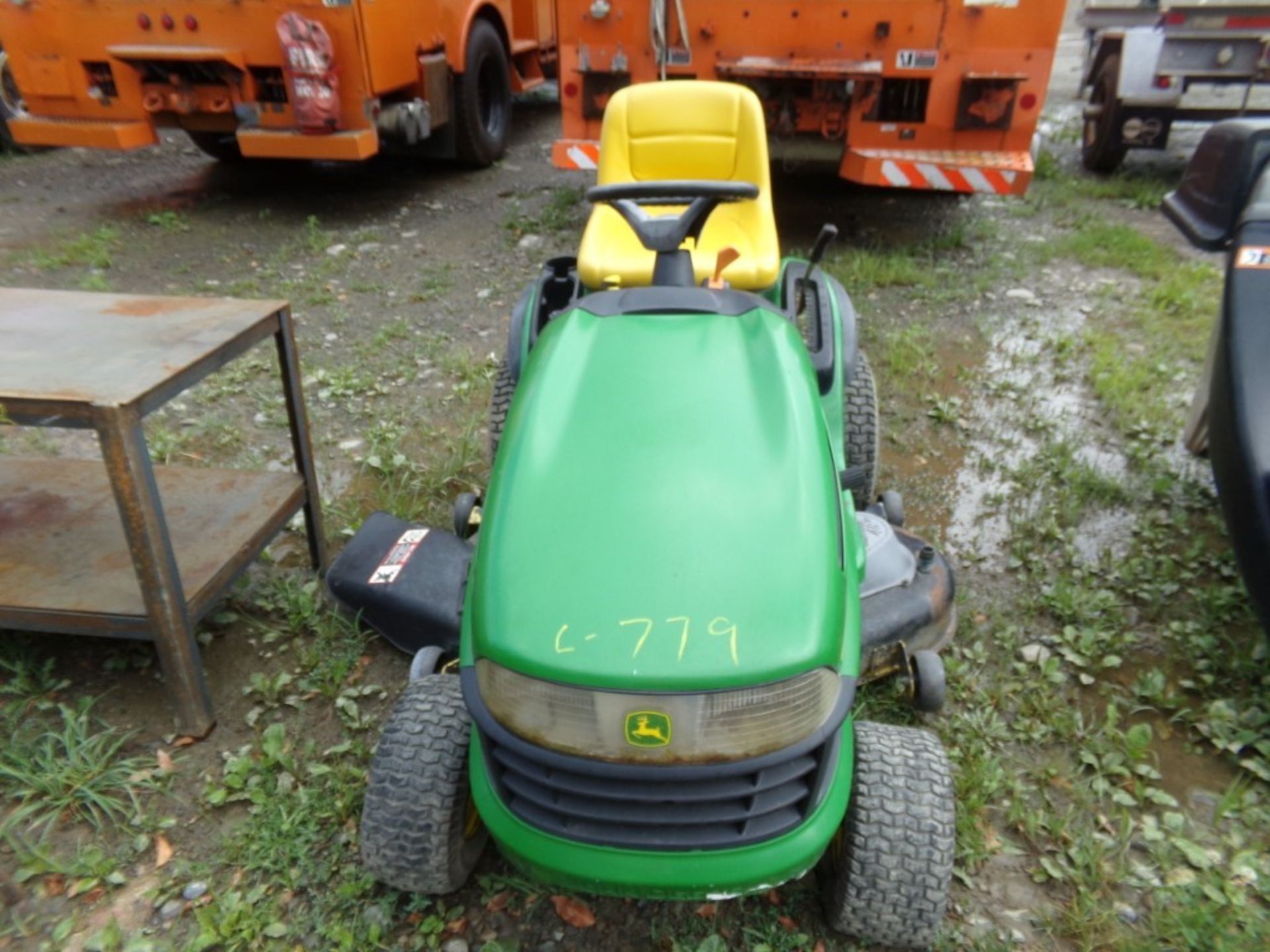 John Deer LA145 Rider Mower, 48'' Deck, Hydro Drive, 22HP, V-Twin, S/N GXA145A223488