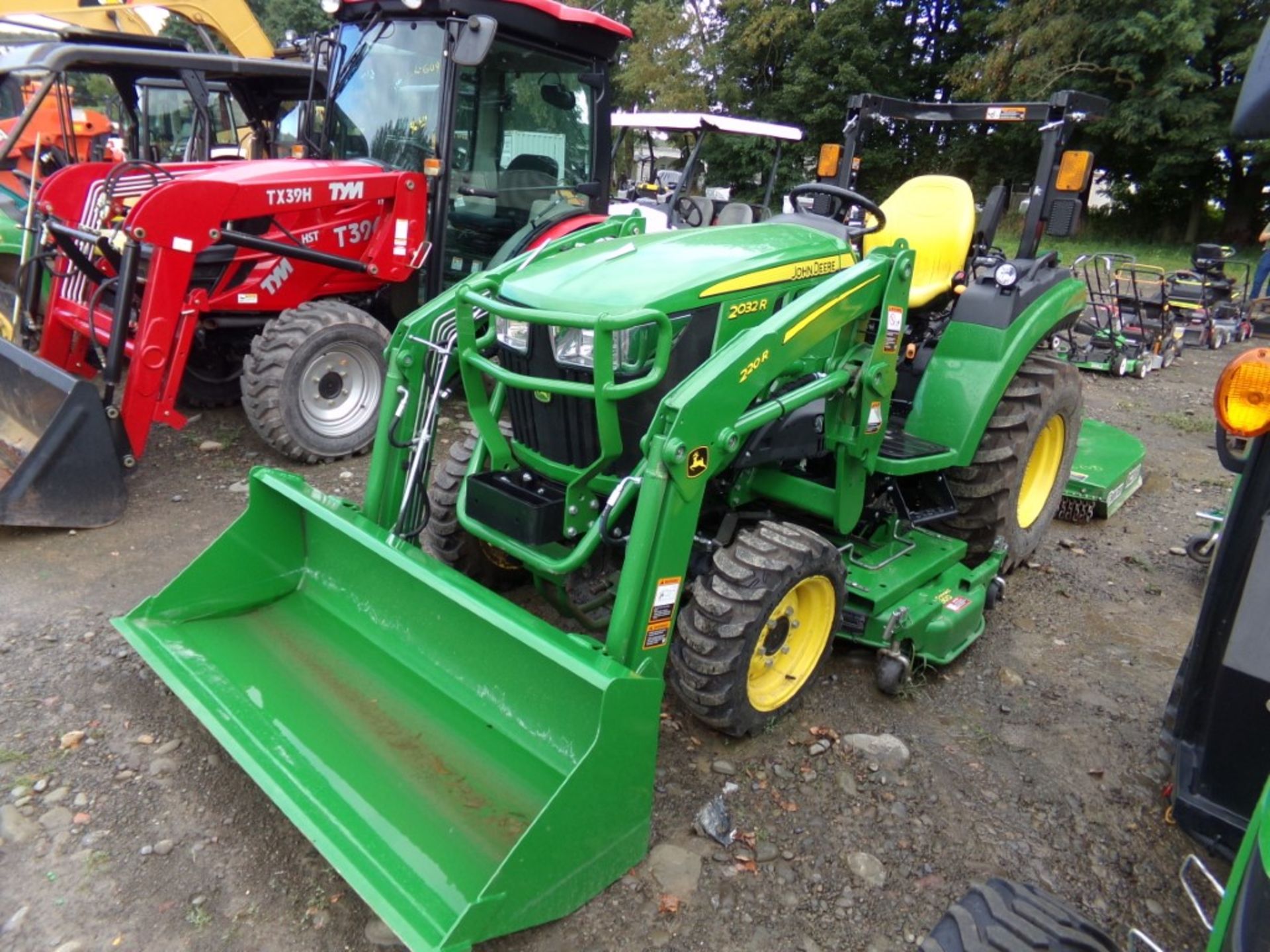 JD 2032R 4 WD Compact Tractor with Loader, Hydro, R4 Tires, 60'' Belly Mower, S/N 120793 ( EXCELLENT