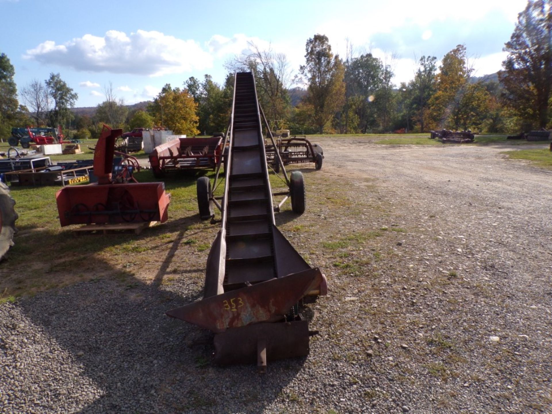 30' Hay Elevator, 1 1/2 HP, 110/220 Volt (5092) - Image 2 of 2