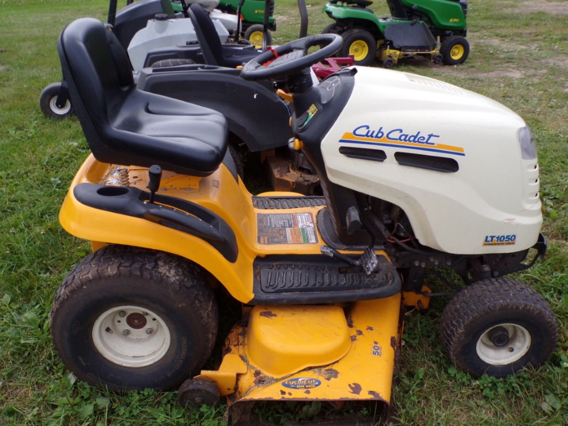 Cub Cadet LT 1050 Hydrostatic Drive Riding Mower w/50'' Deck, 23 HP Kohler Engine (5322) - Image 2 of 2