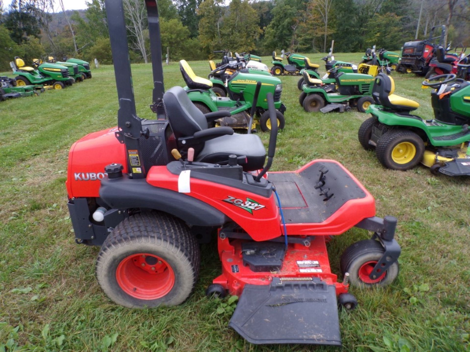 Kubota ZG327 Zero Turn Mower w/60'' Commercial Pro Deck, 27 HP Kubota Gas Engine, 701 Hours, - Image 2 of 2