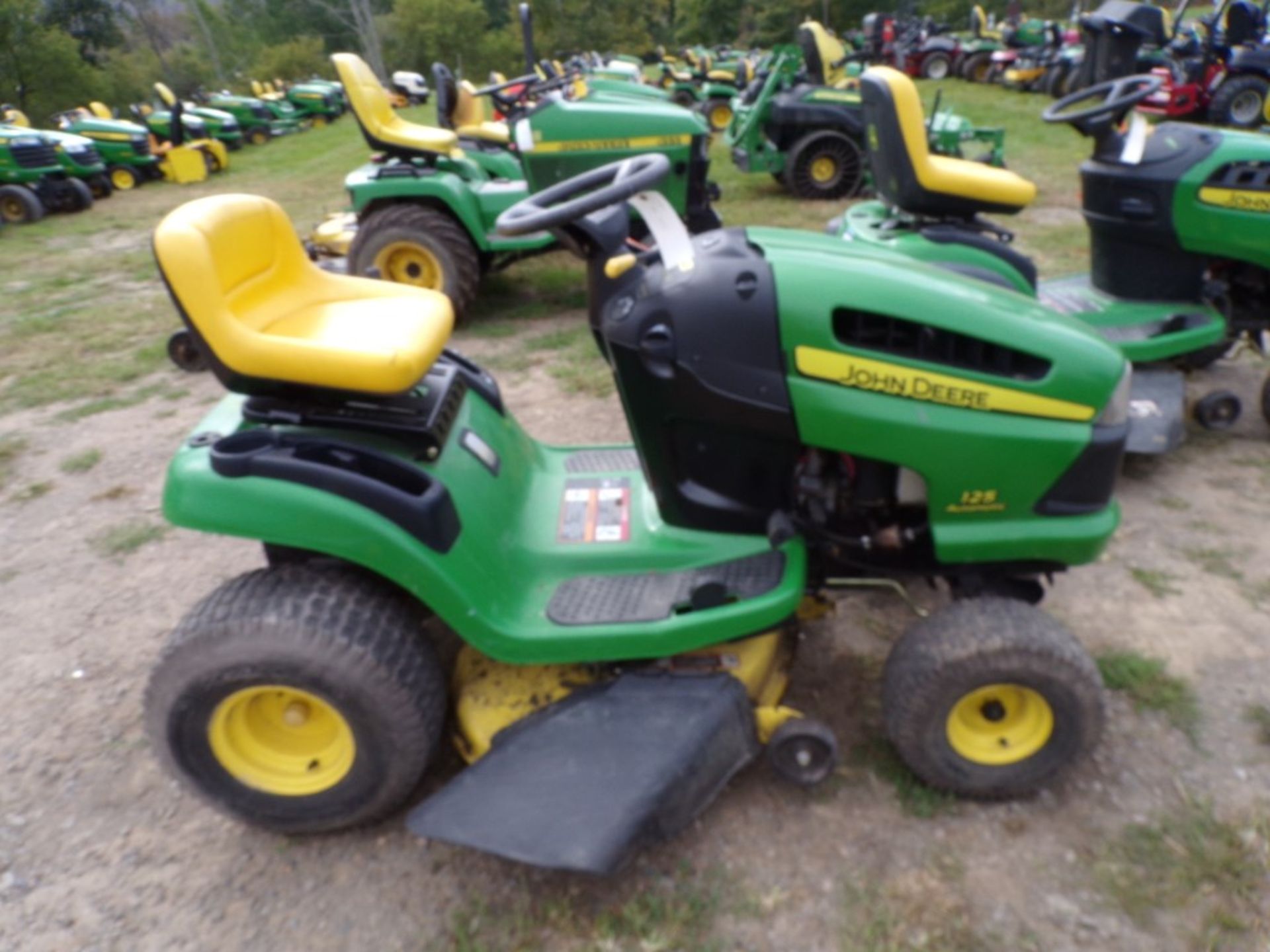 John Deere 125 Automatic Riding Mower w/42'' Deck, 20 HP Briggs & Stratton Engine, 489 Hours, Serial - Image 2 of 2