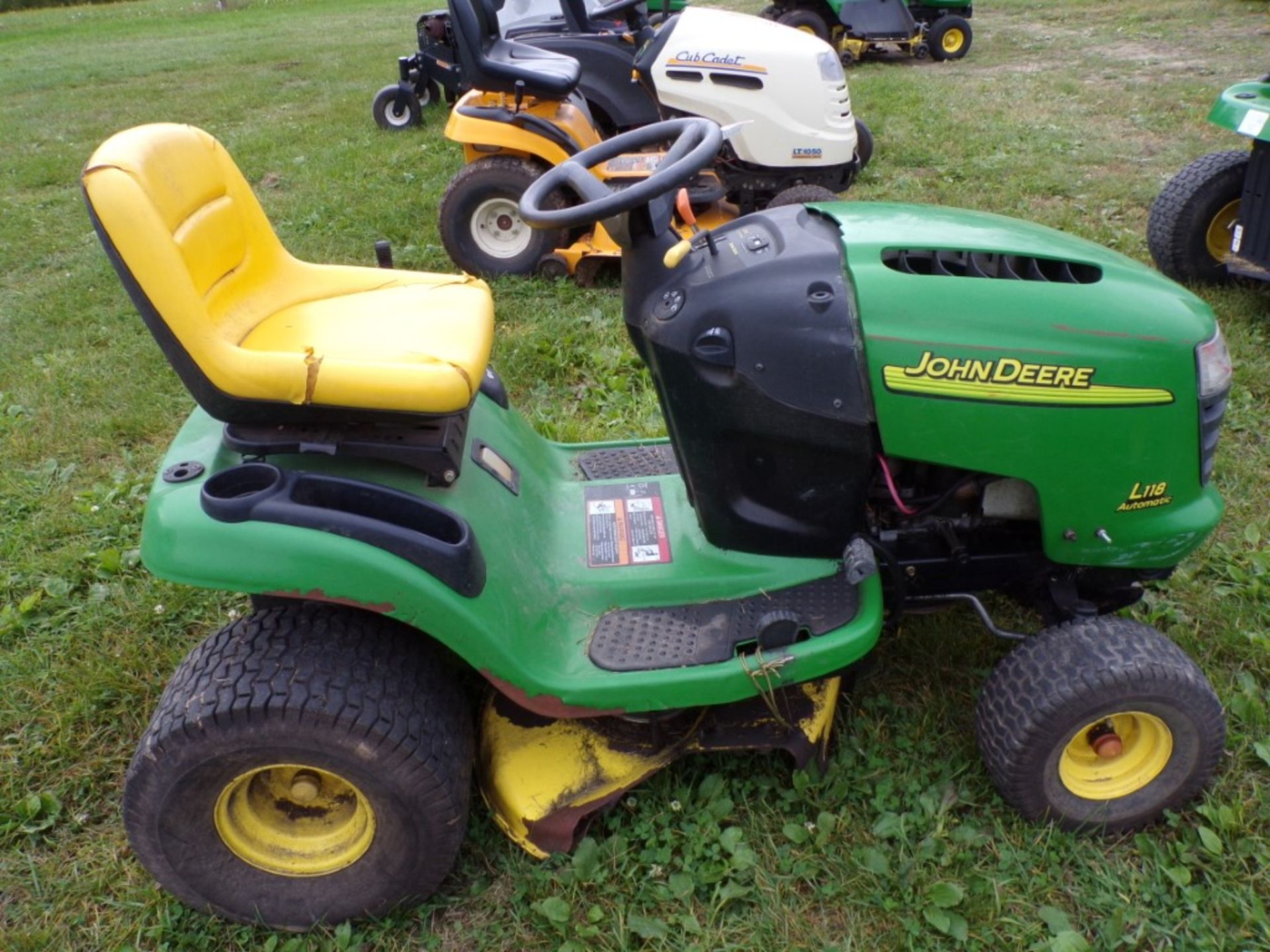 John Deere L118 Automatic Riding Mower w/38'' Deck, 22 HP Briggs & Stratton Engine, Seat Is Ripper - Image 2 of 2